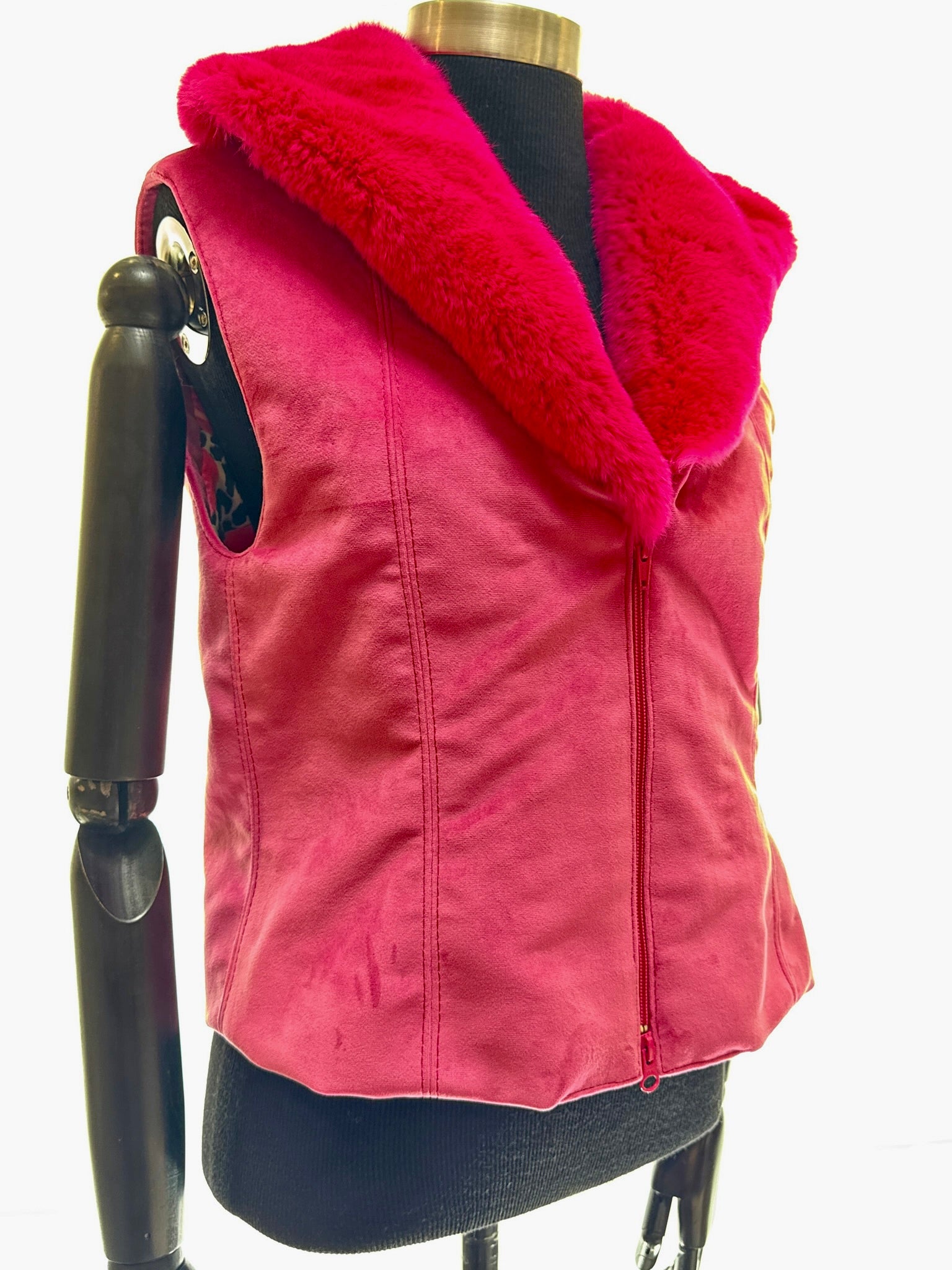 Fuchsia Rex Collar Pink, Fabric Bodice