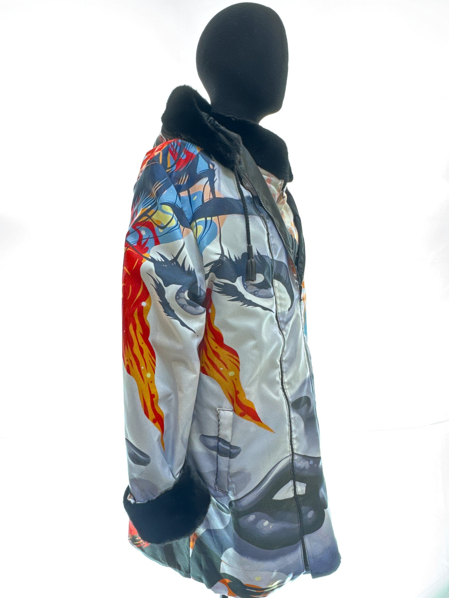 Black swakara reversible with face fabric