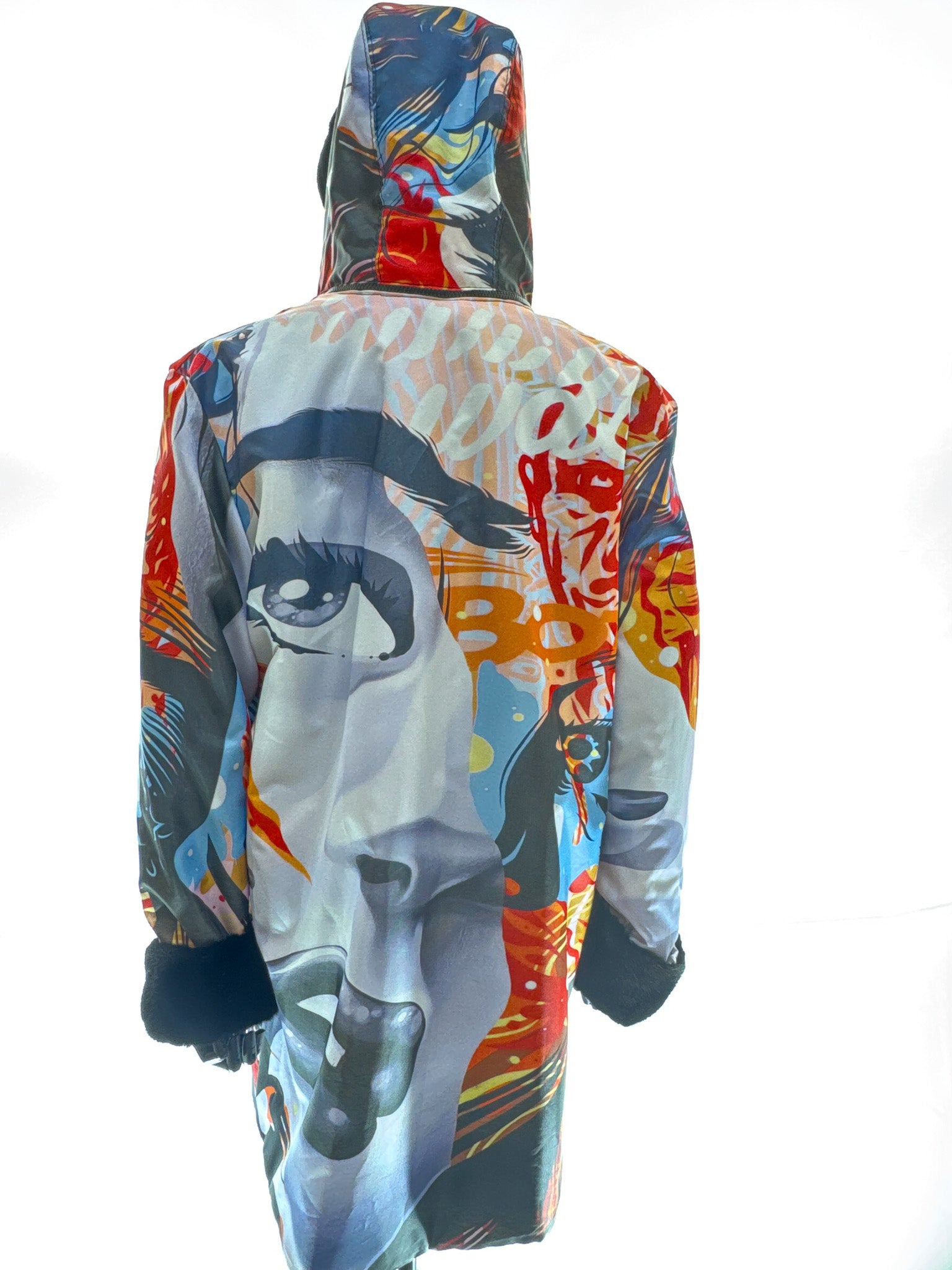 Black swakara reversible with face fabric