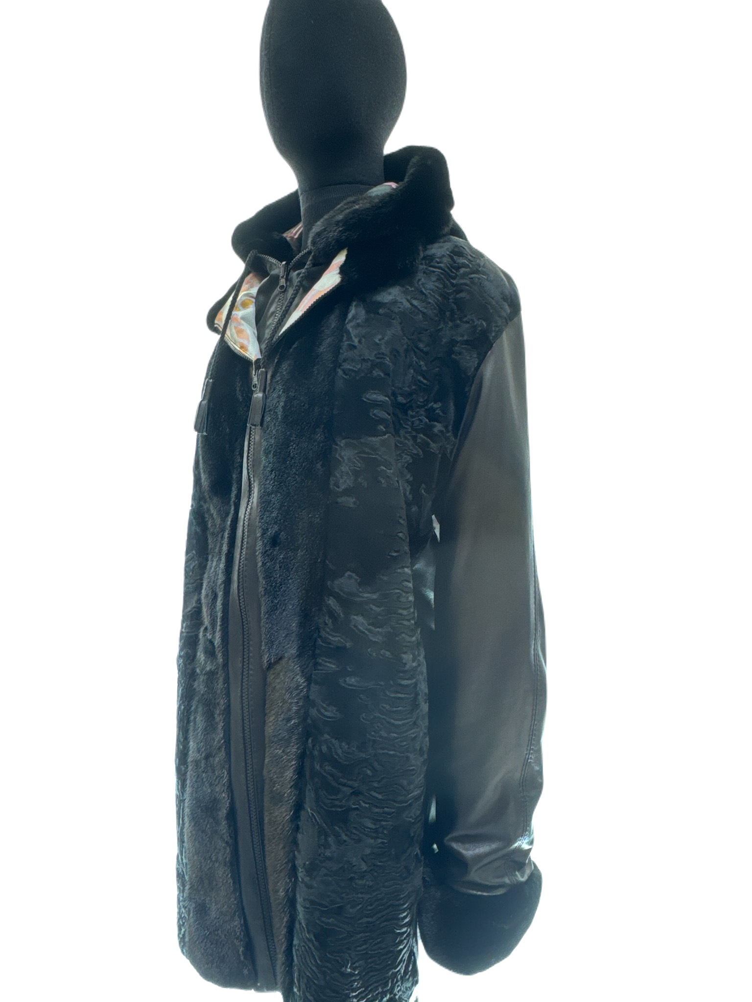 Black swakara reversible with face fabric