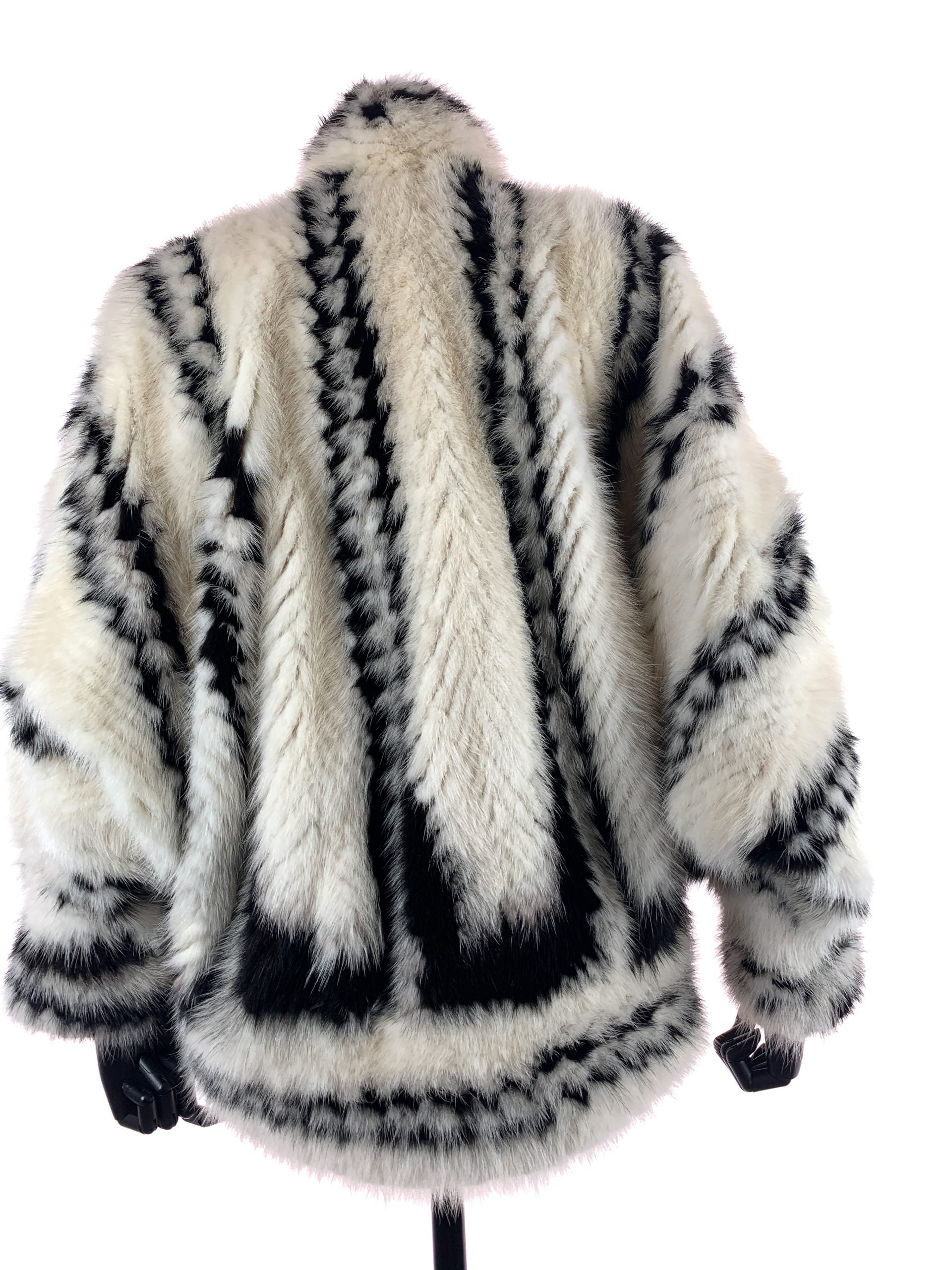 Black and off white mink portion jacket Chevron markery mink tail