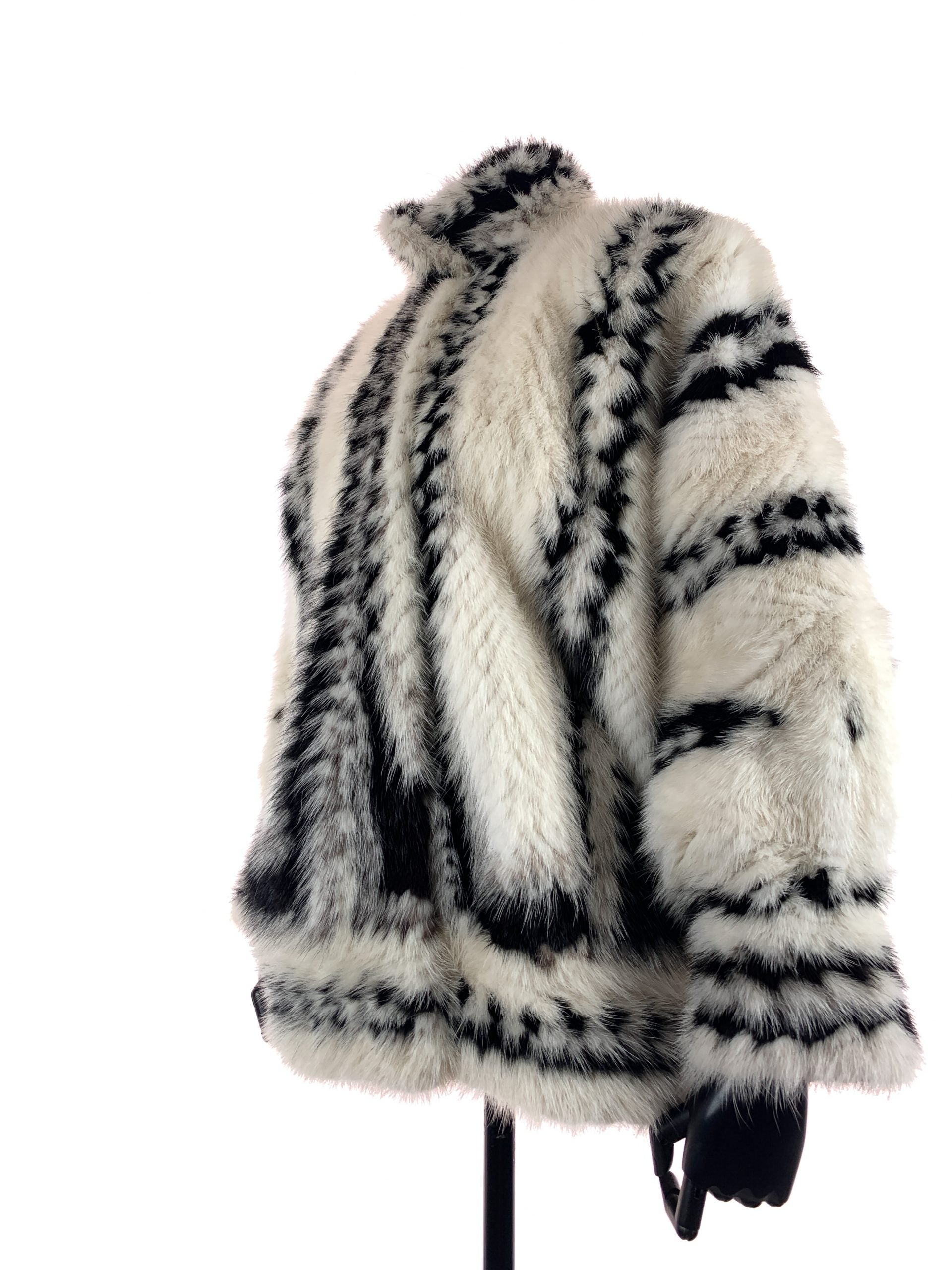 Black and off white mink portion jacket Chevron markery mink tail