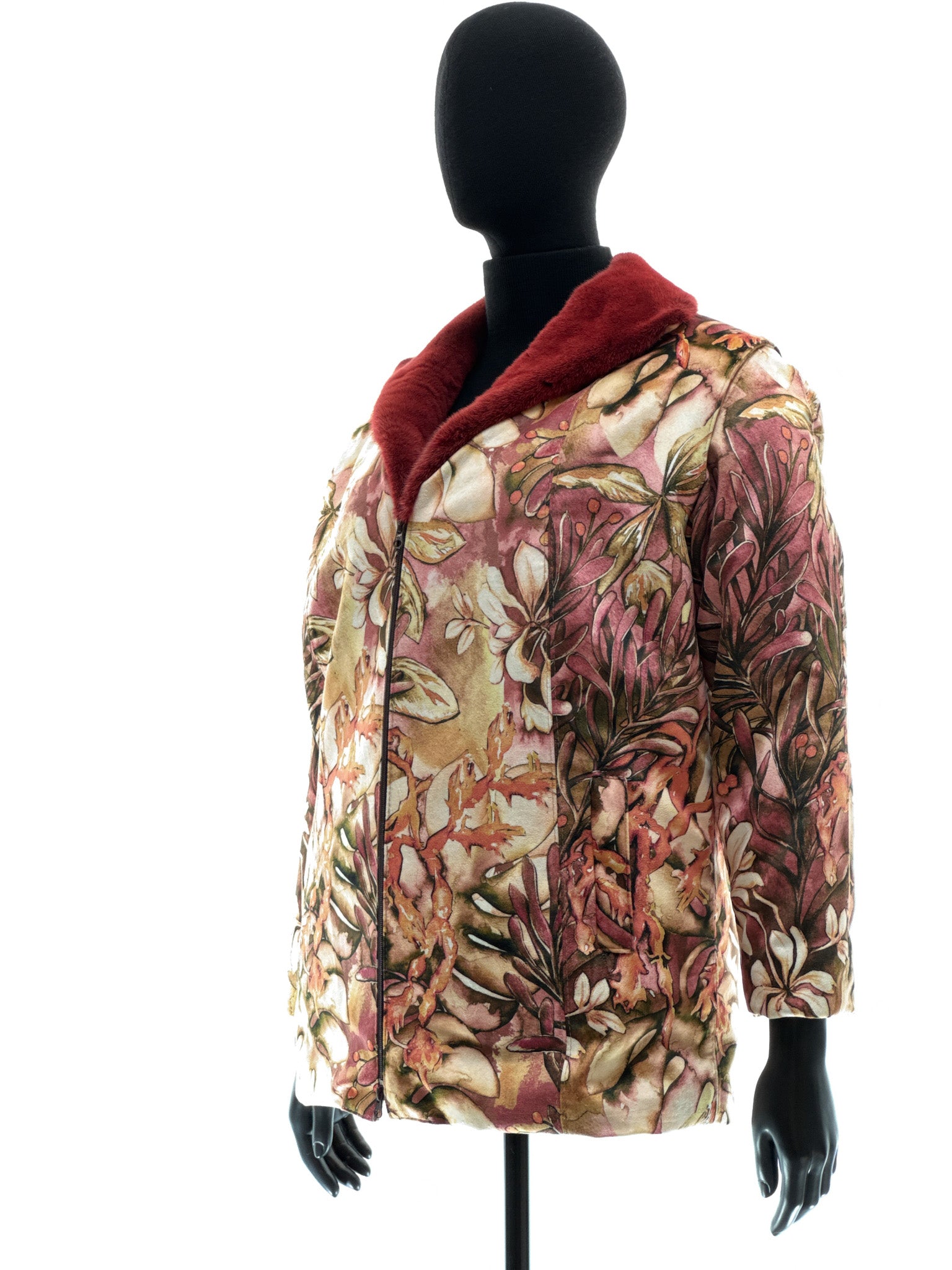 Fabric secret garden with red mink collar