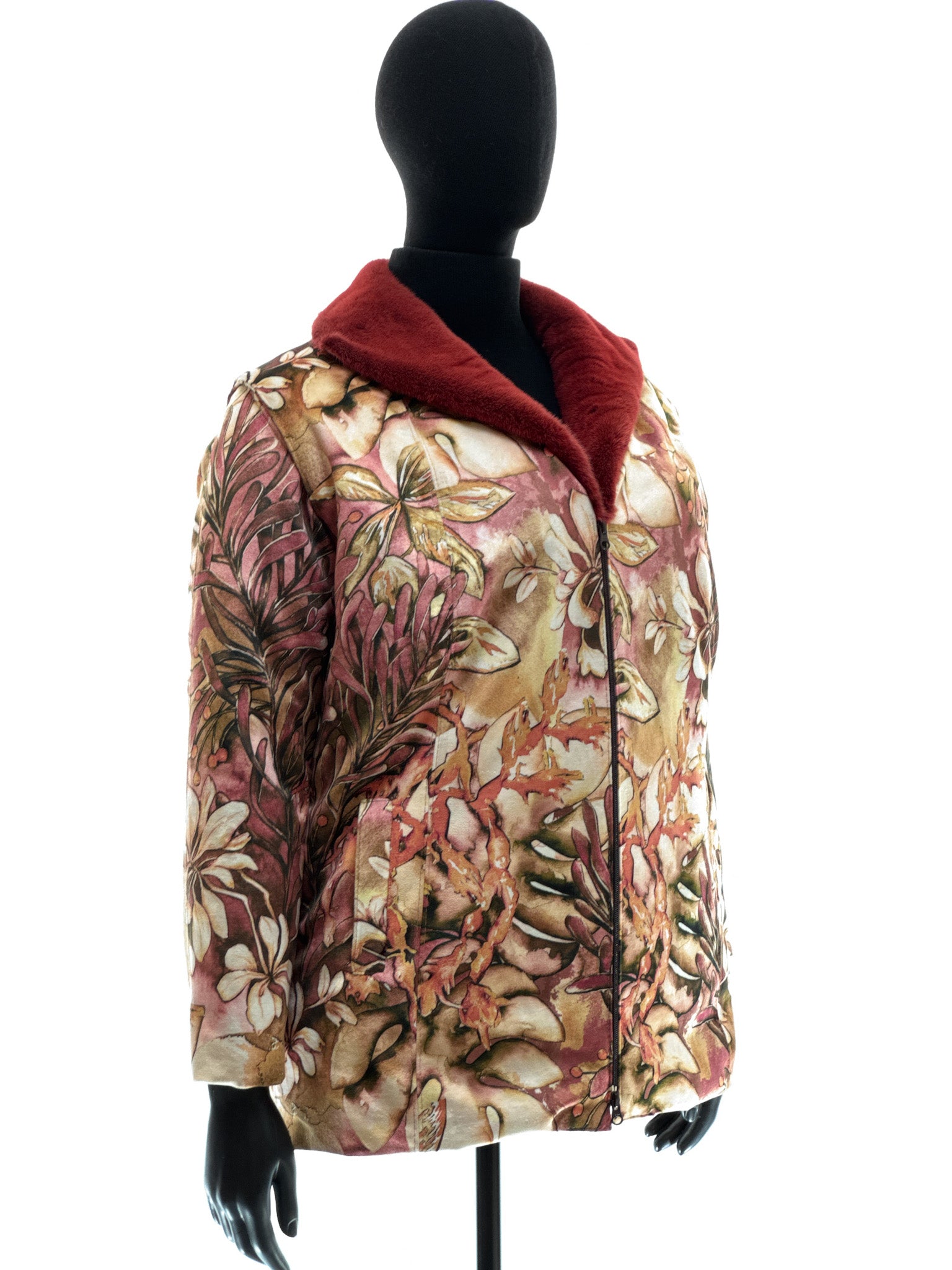 Fabric secret garden with red mink collar