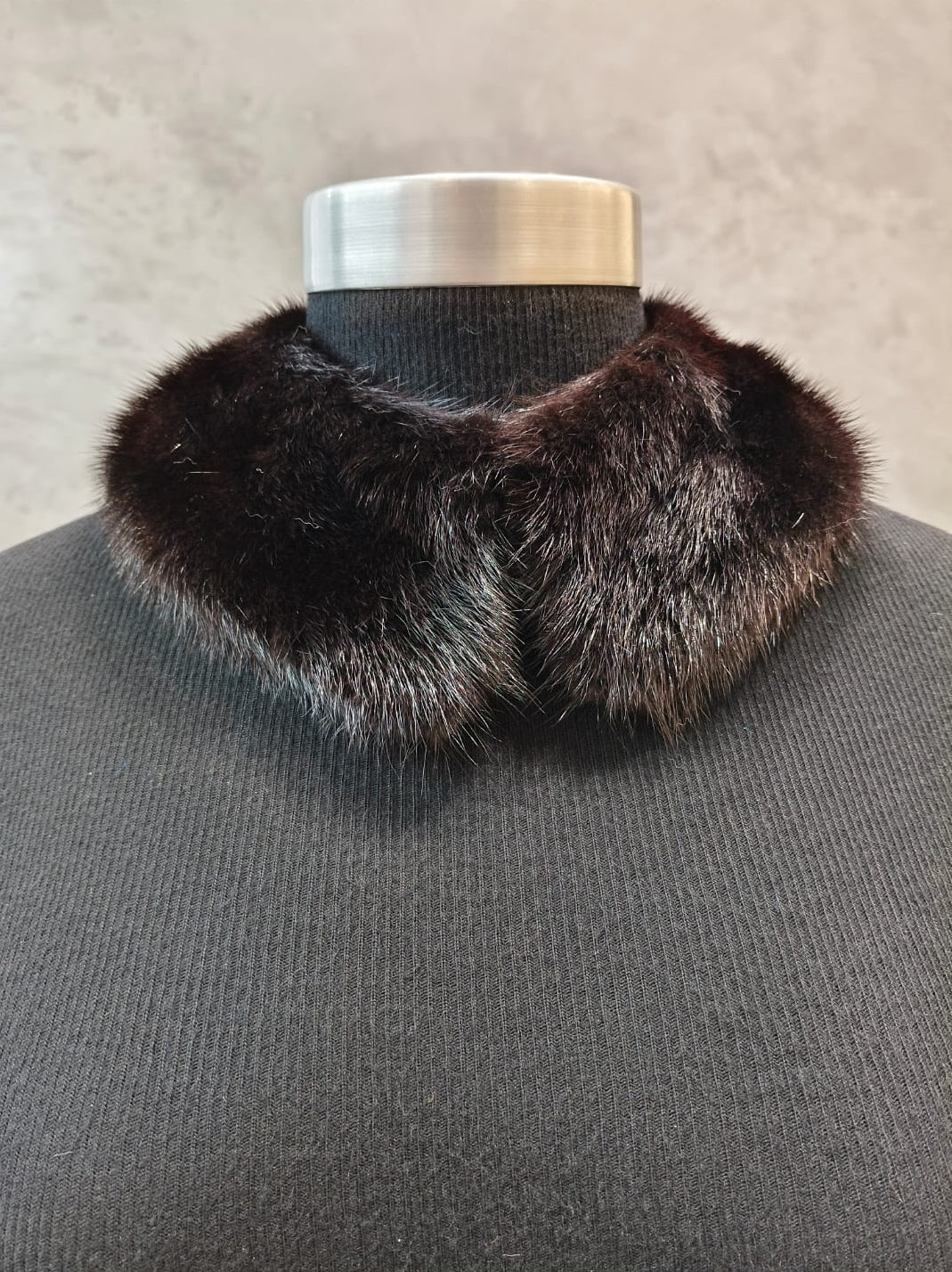 # 14205 Dark Mahogany Mink Peter Pan Loose Collar.