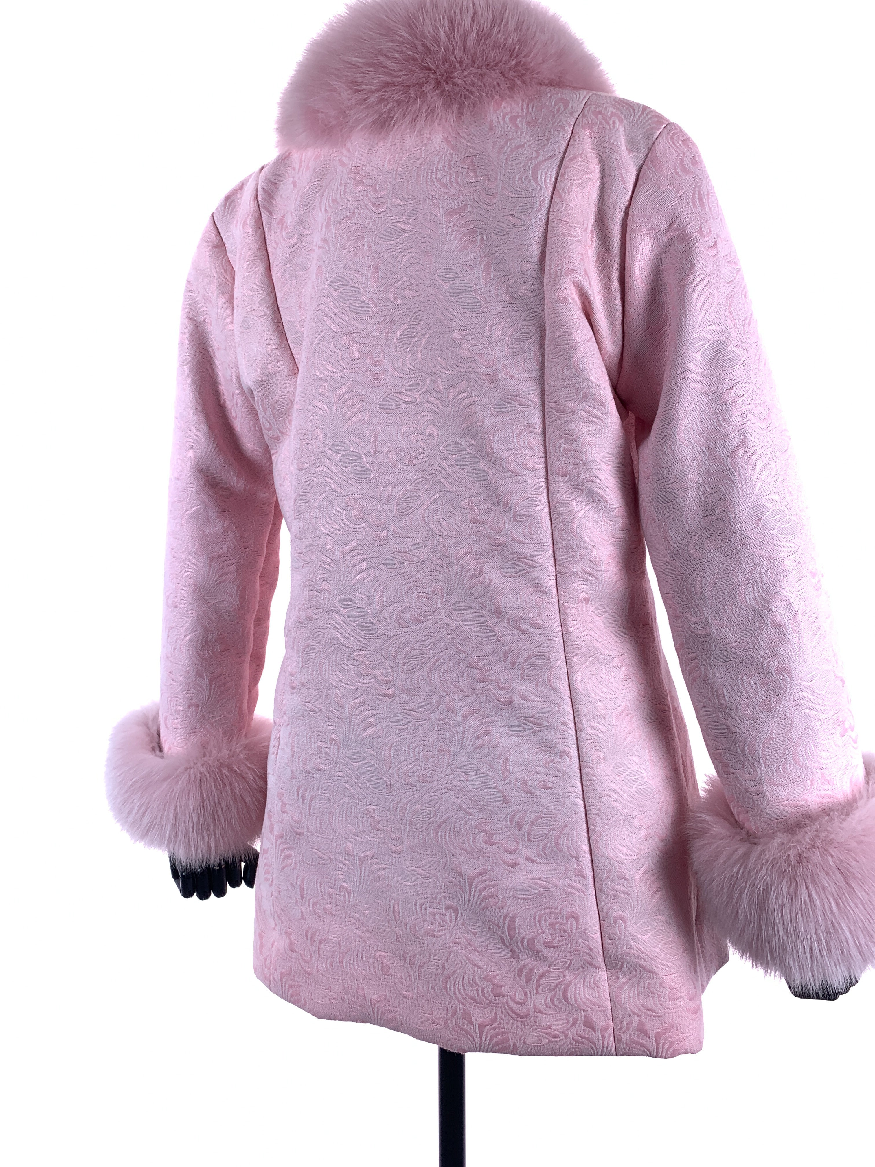 Pink-ascent-cloth-00080.jpg