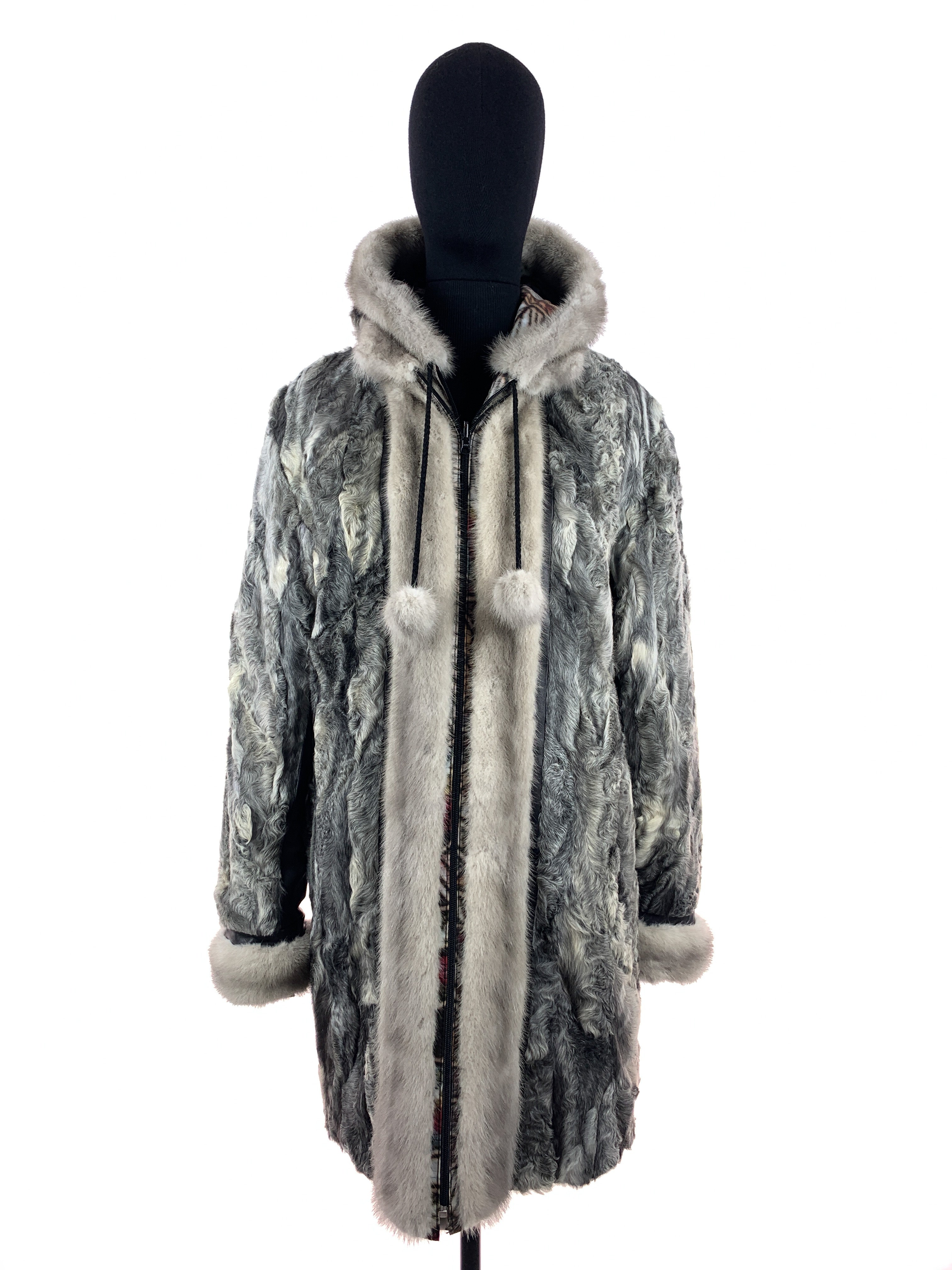 Snowboard-jacket-side-one-hood-down-00001.jpg