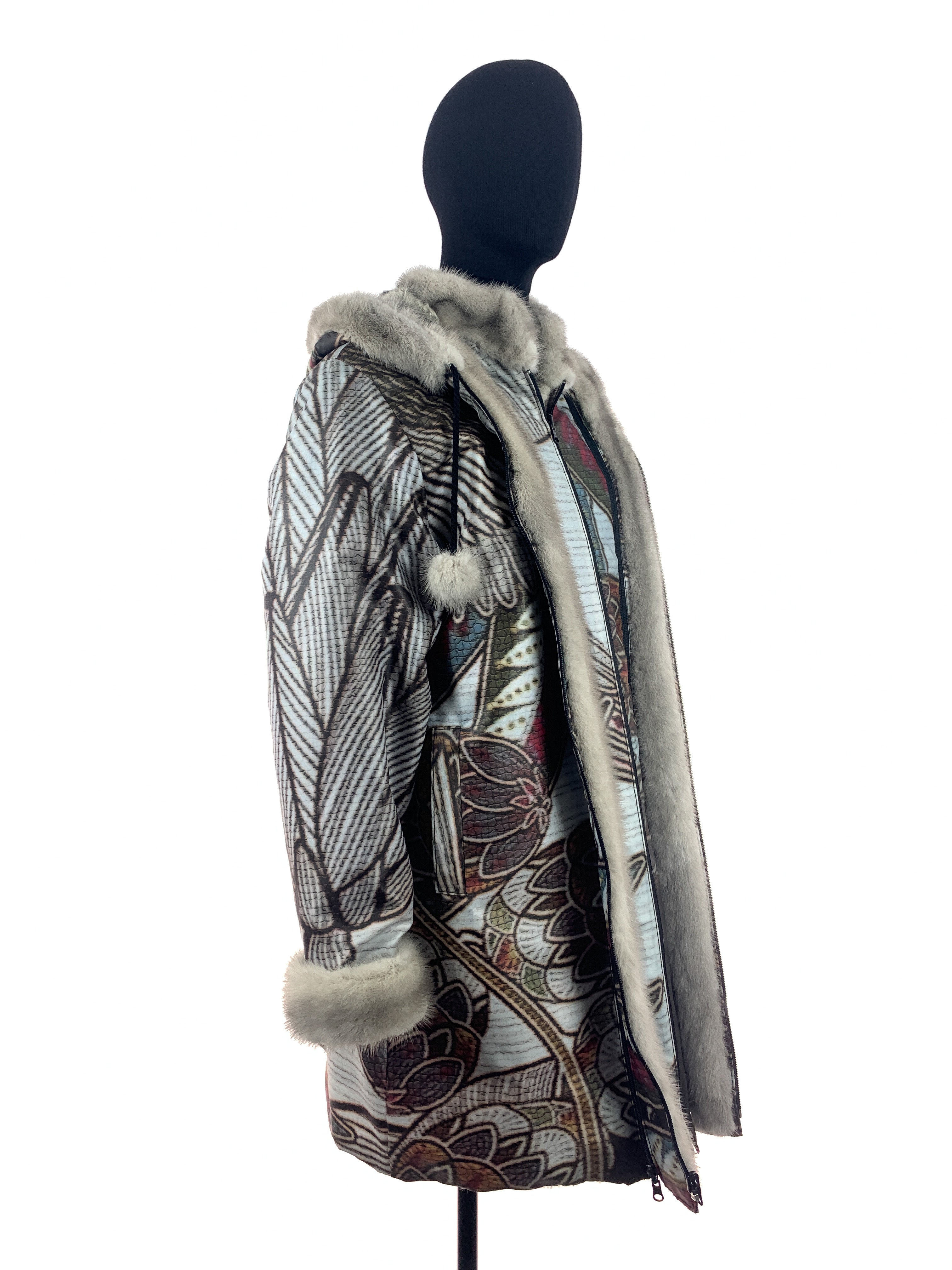 Snowboard-jacket-side-two-hood-down-00019.jpg