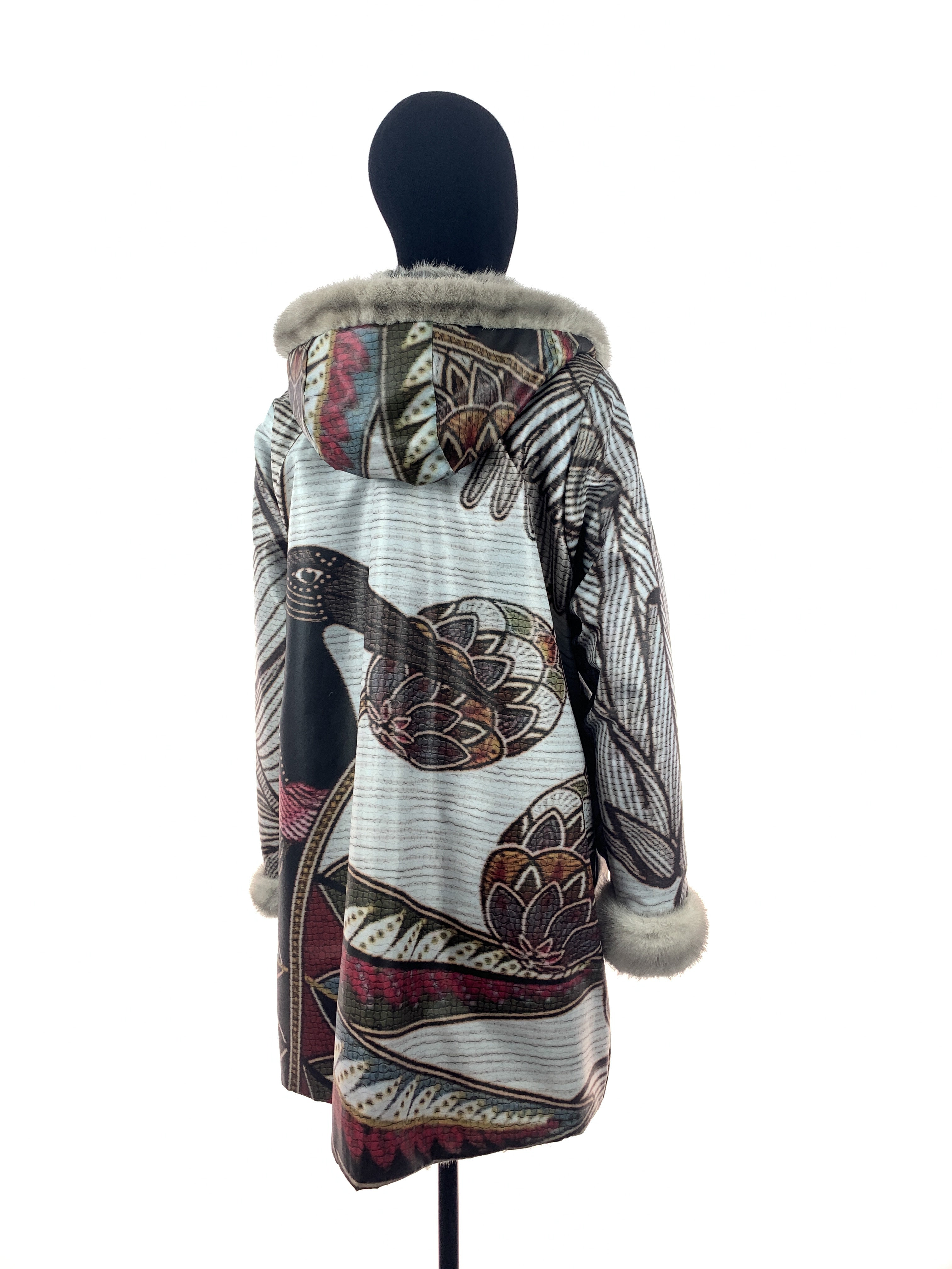 Snowboard-jacket-side-two-hood-down-00059.jpg