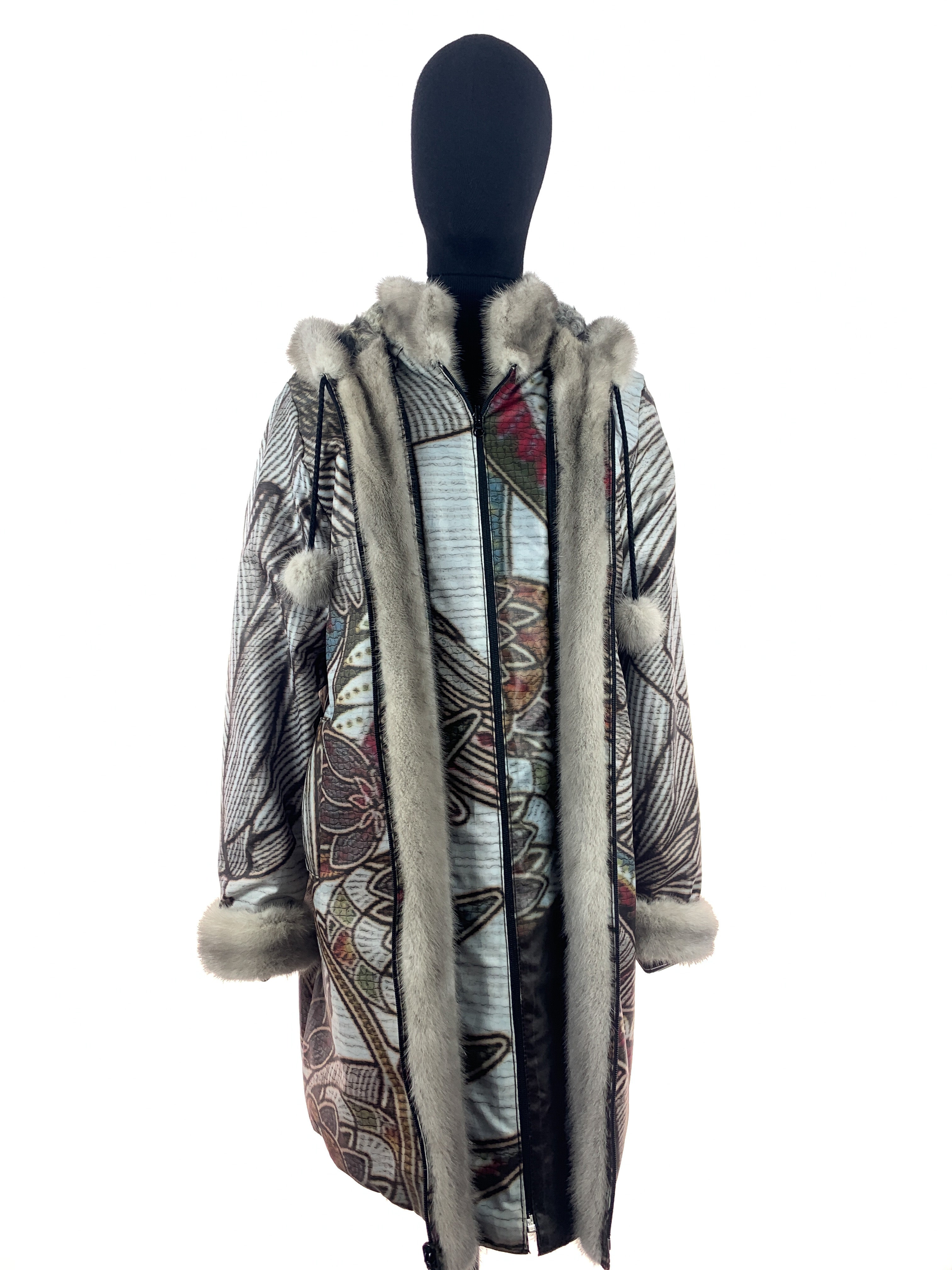 Snowboard-jacket-side-two-hood-down-00139.jpg