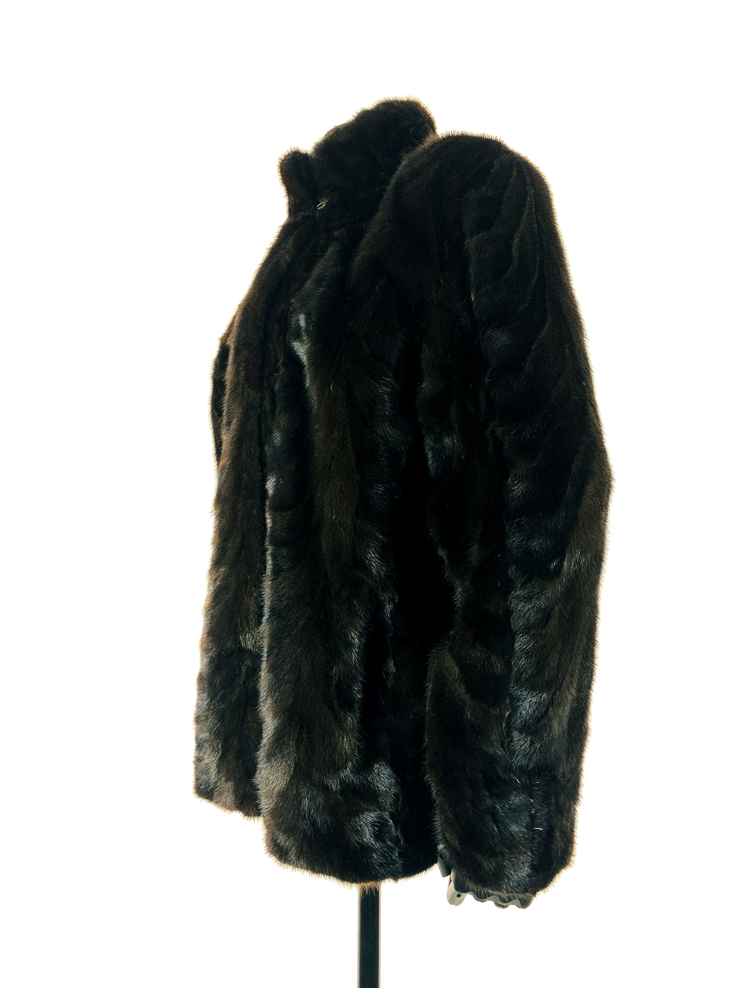 Top-quality-ranch-mink-00022.jpg