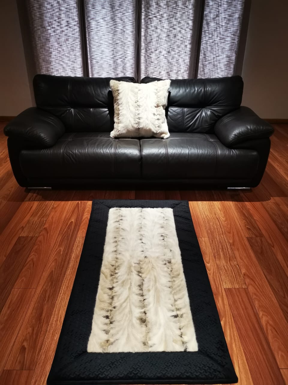 Star Dust Mink Portion Throw & Conti Cushions