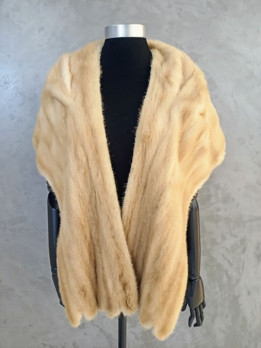 #13933 Palomino Mink Stole