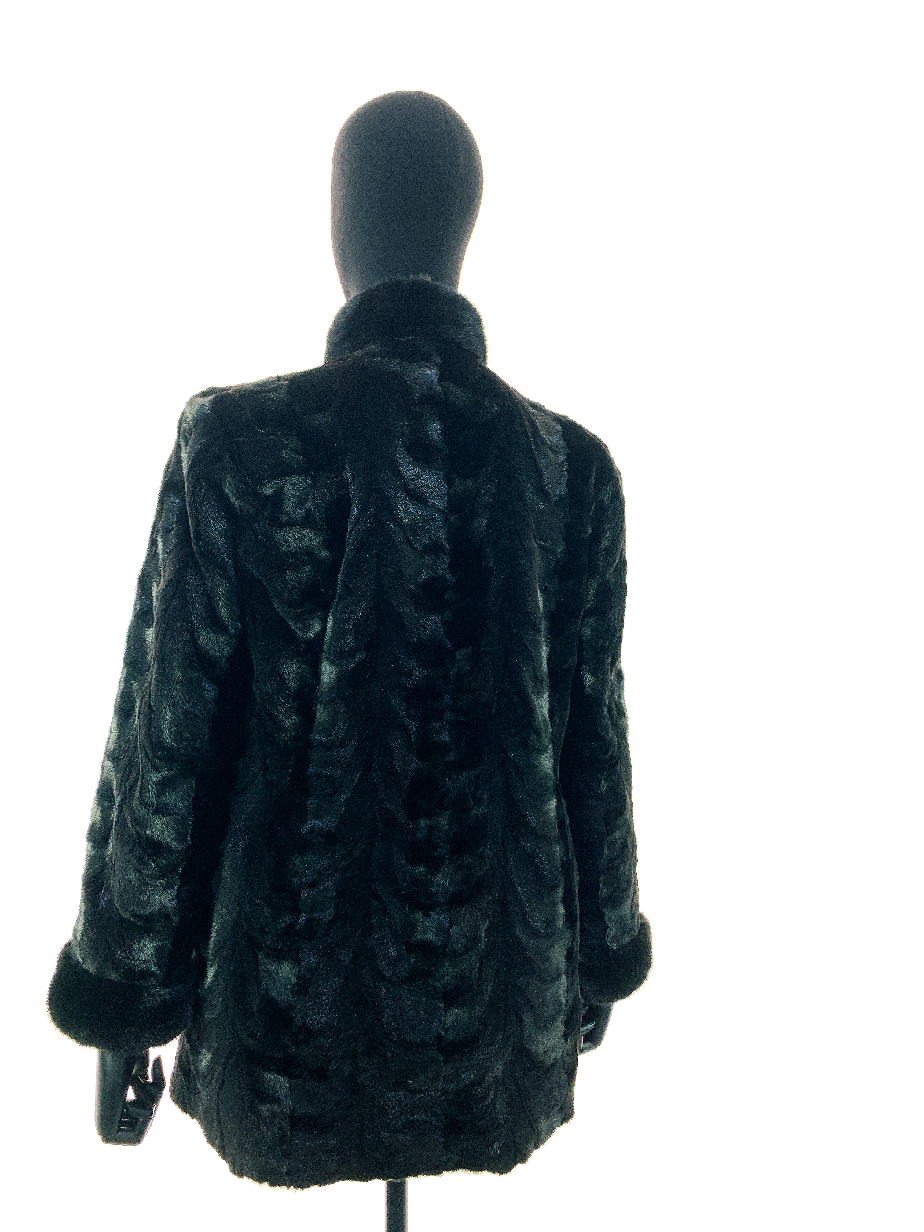 black-hoody-chanel-two-hood-down-new-00064.jpg