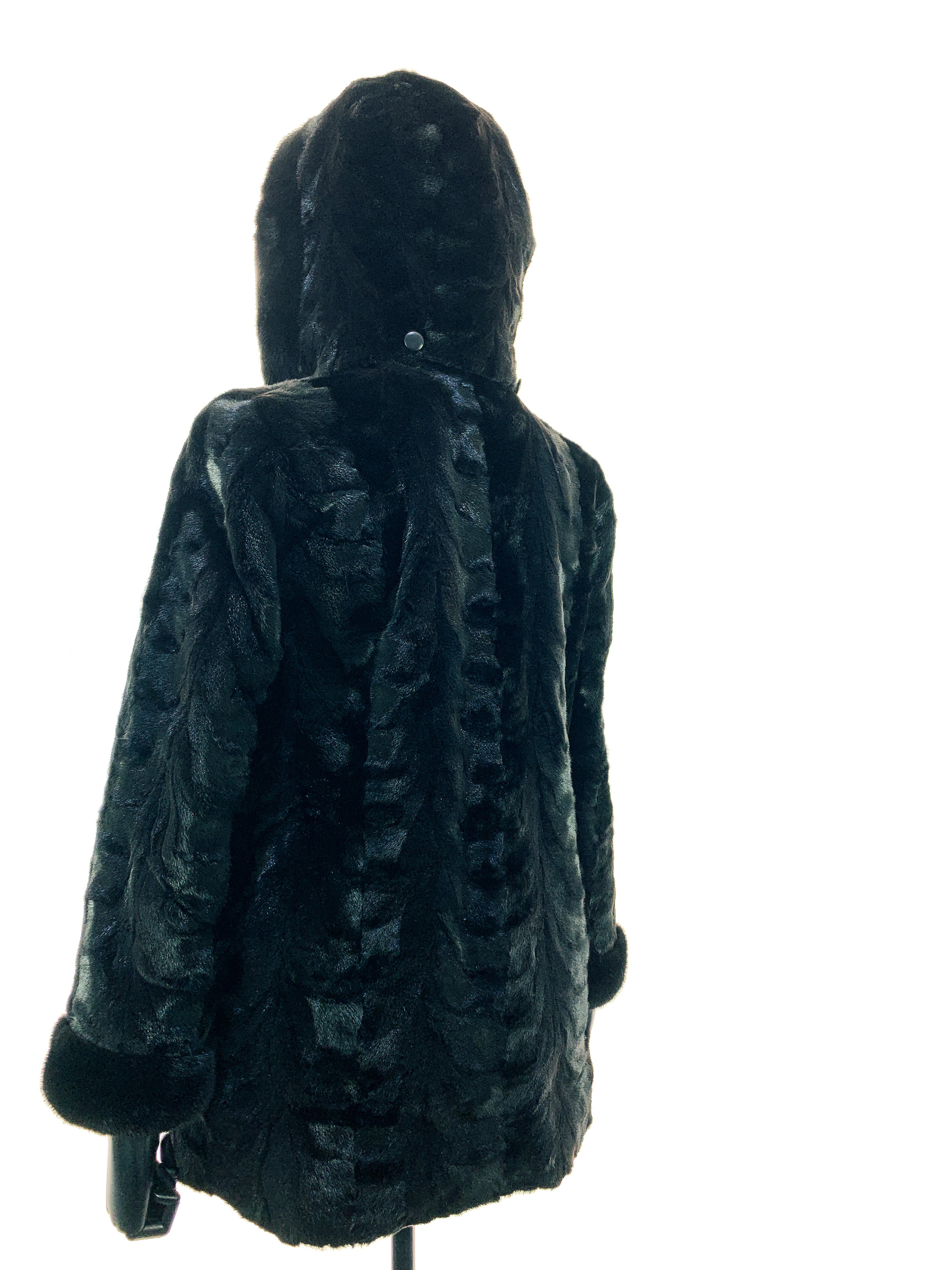 black-hoody-chanel-two-hood-up-new-00051.jpg