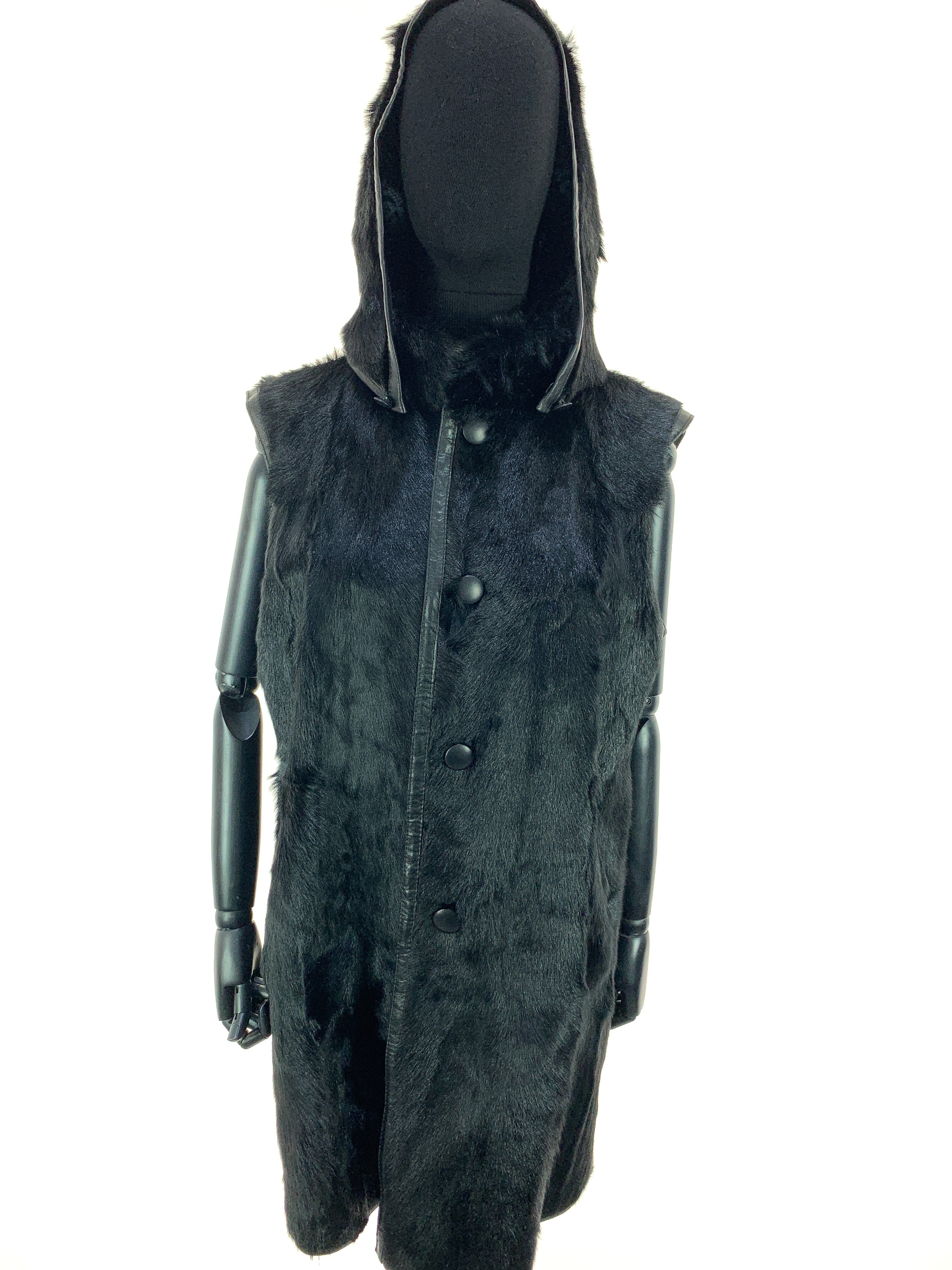 black-metallic-four-00003.jpg
