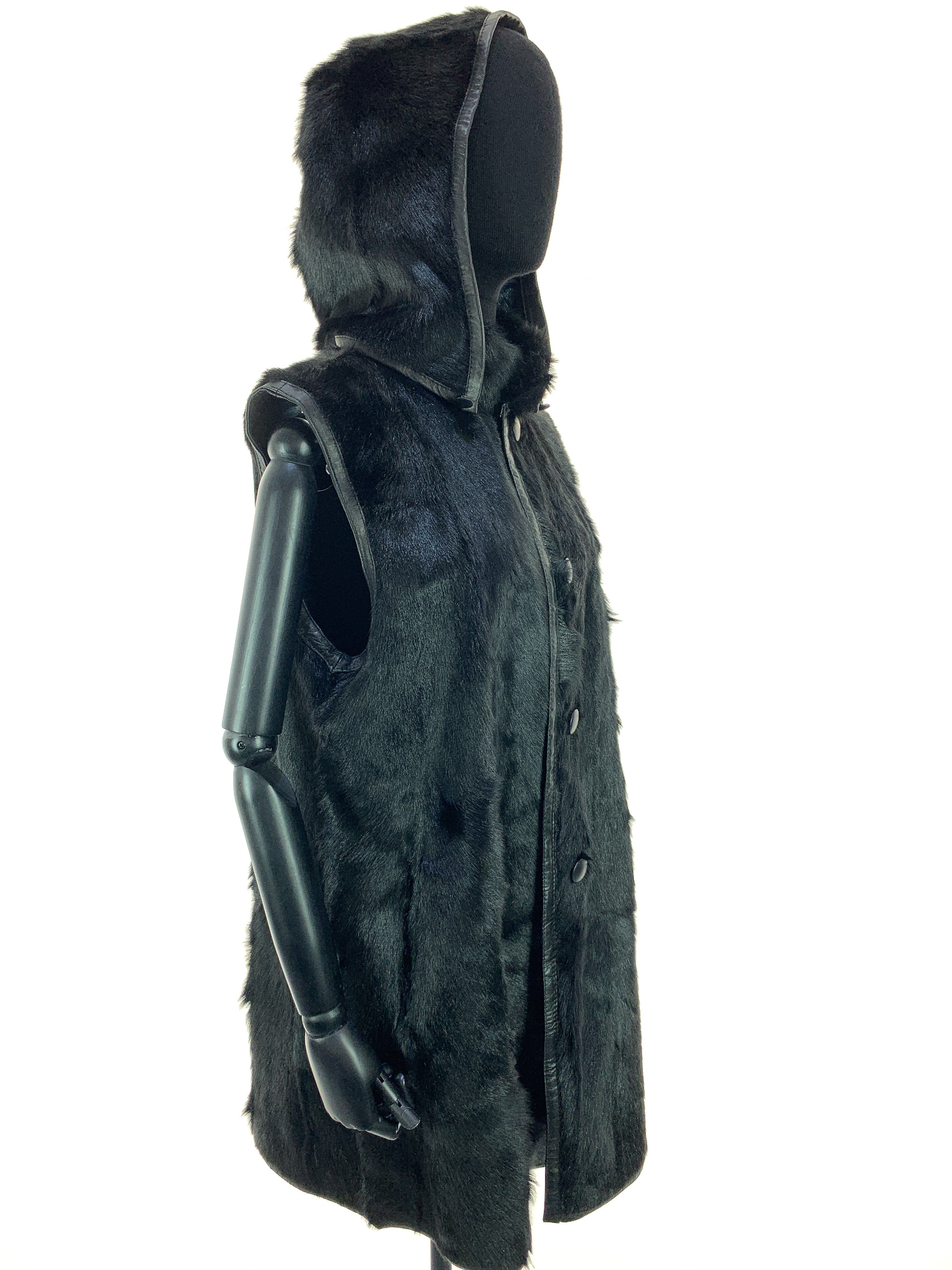 black-metallic-four-00022.jpg