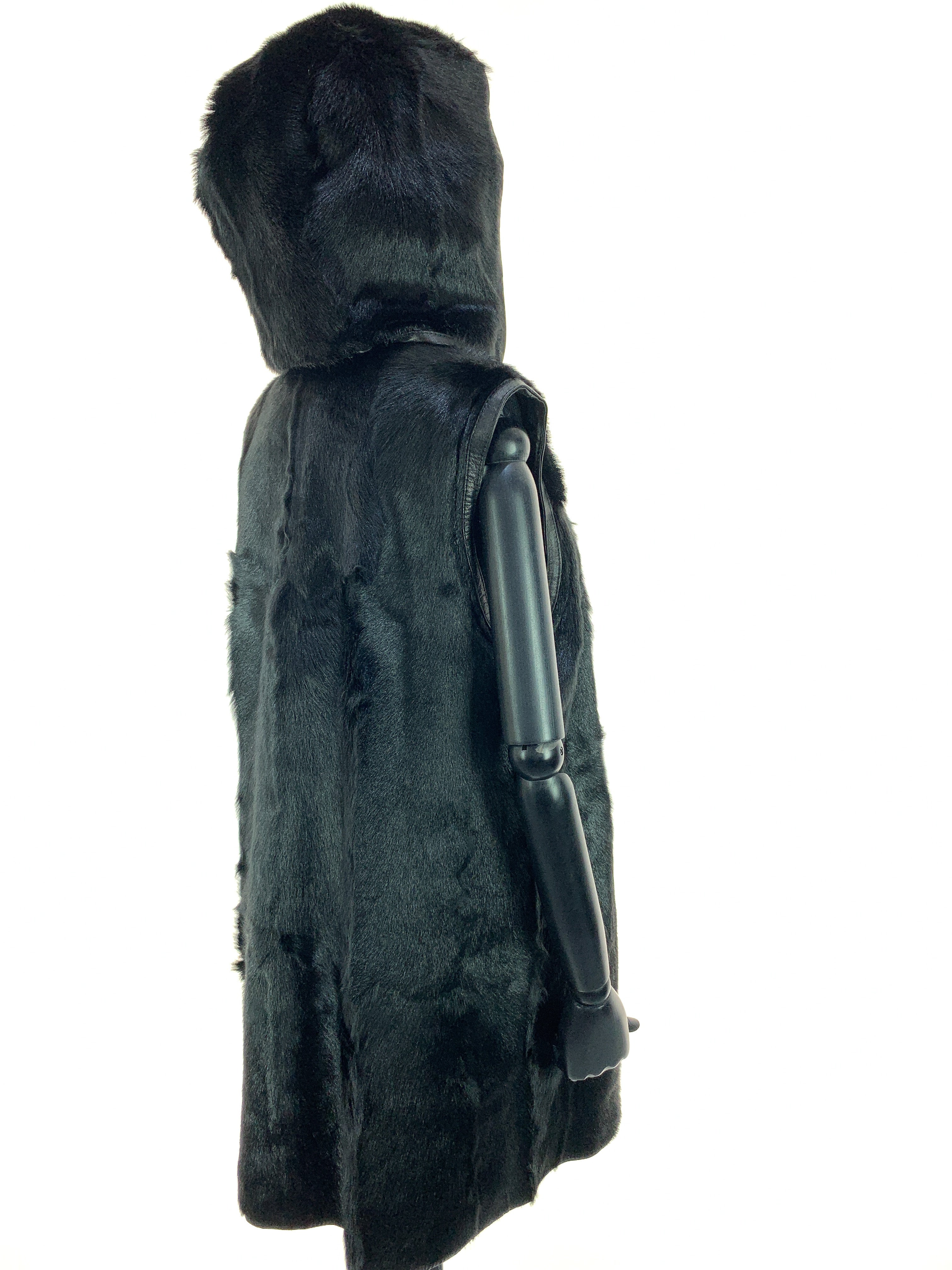 black-metallic-four-00042.jpg