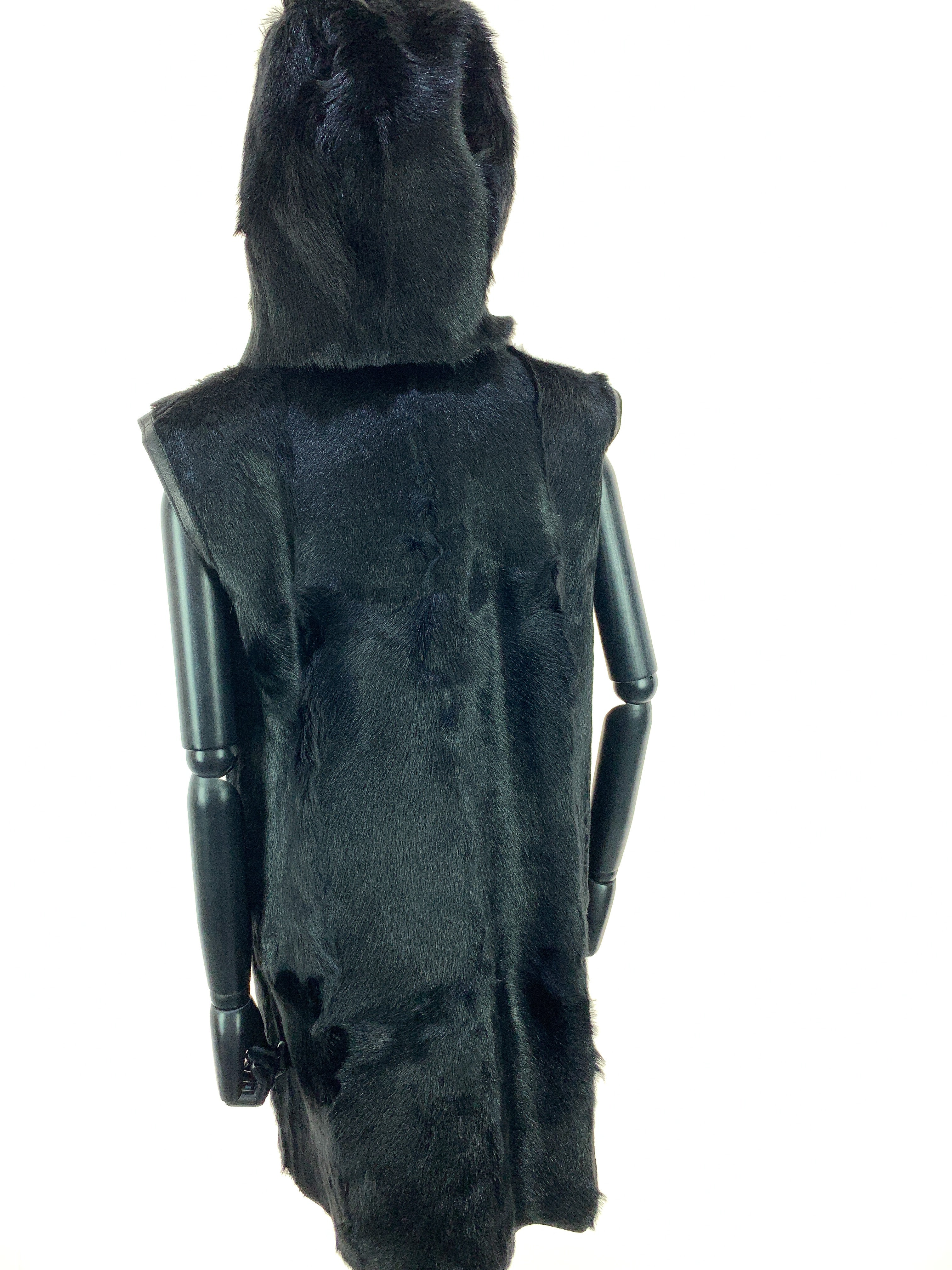 black-metallic-four-00062.jpg