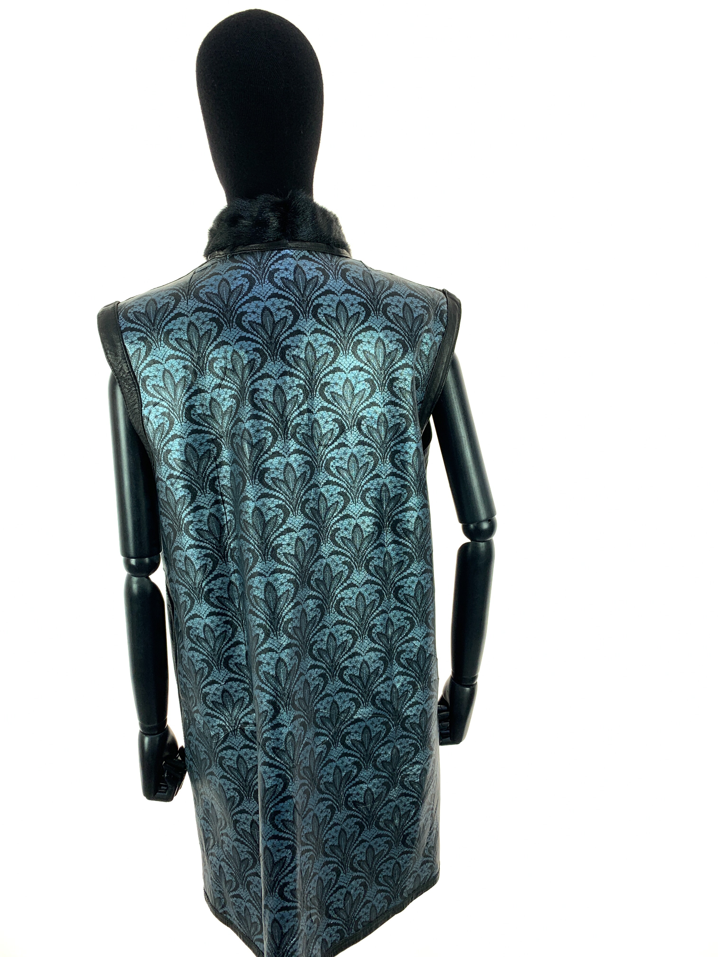 black-metallic-two-00064.jpg