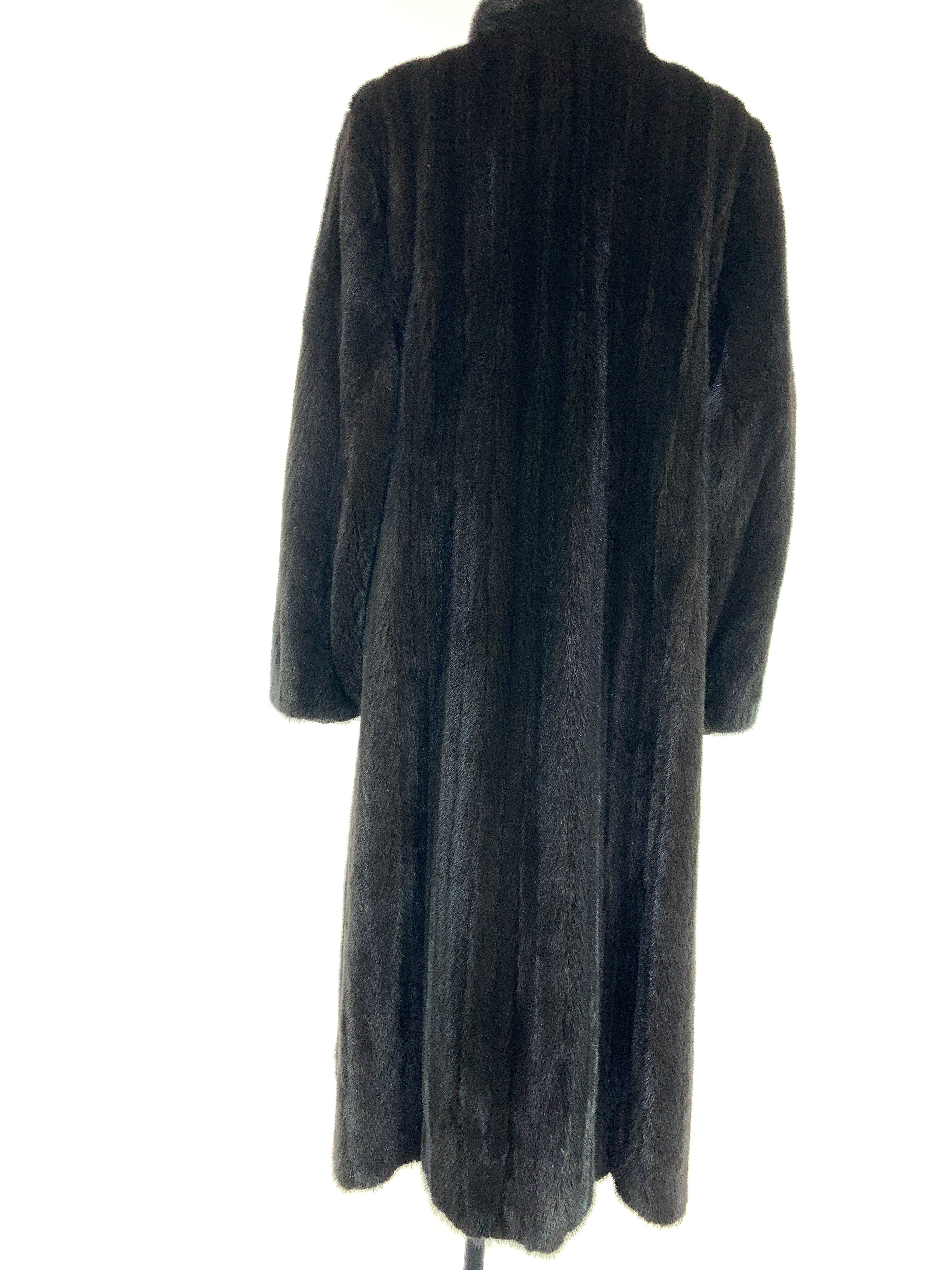 finest-mink-coat-00084.jpg