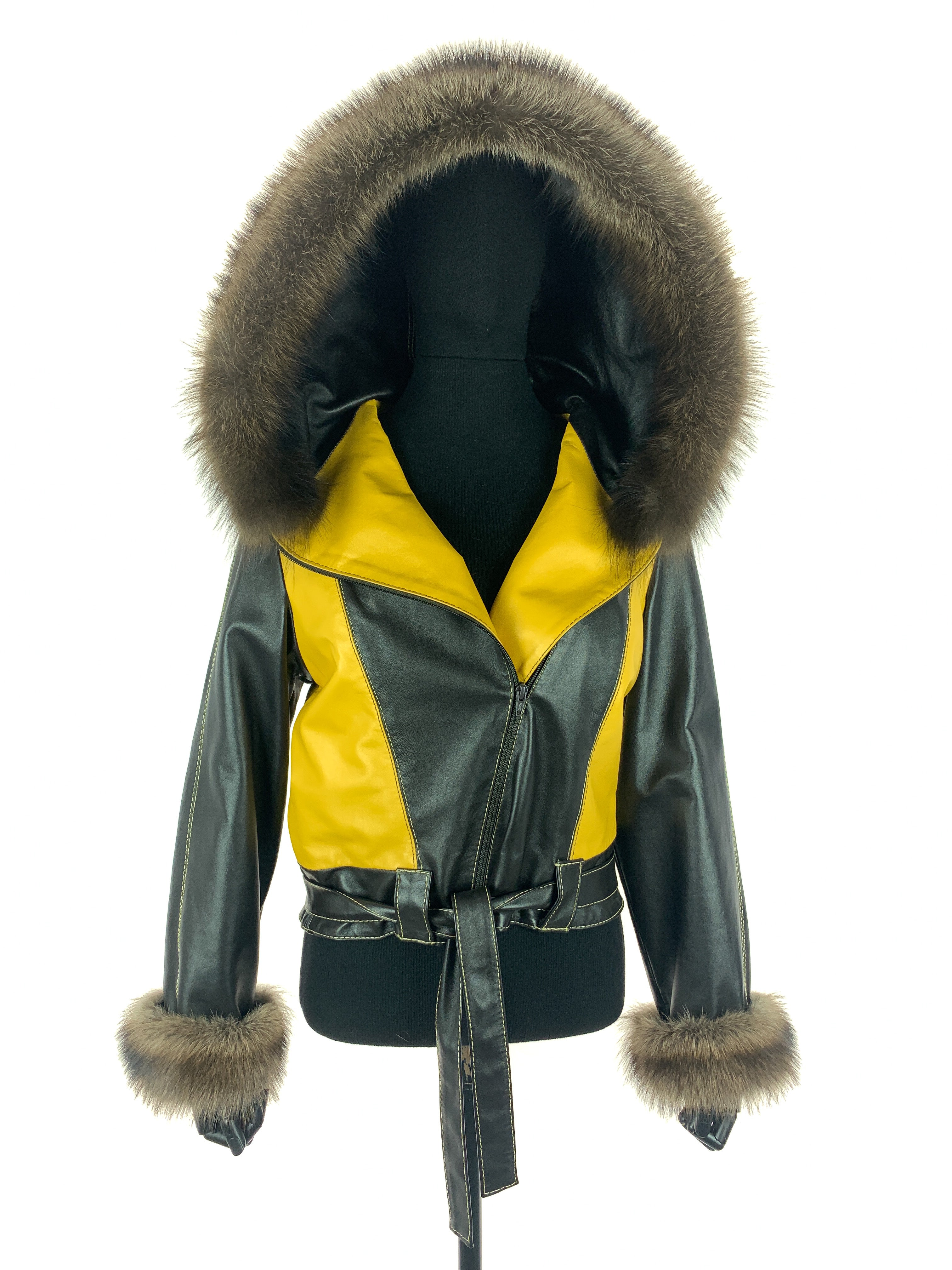 two-tone-yellow-with-hood-00006.jpg