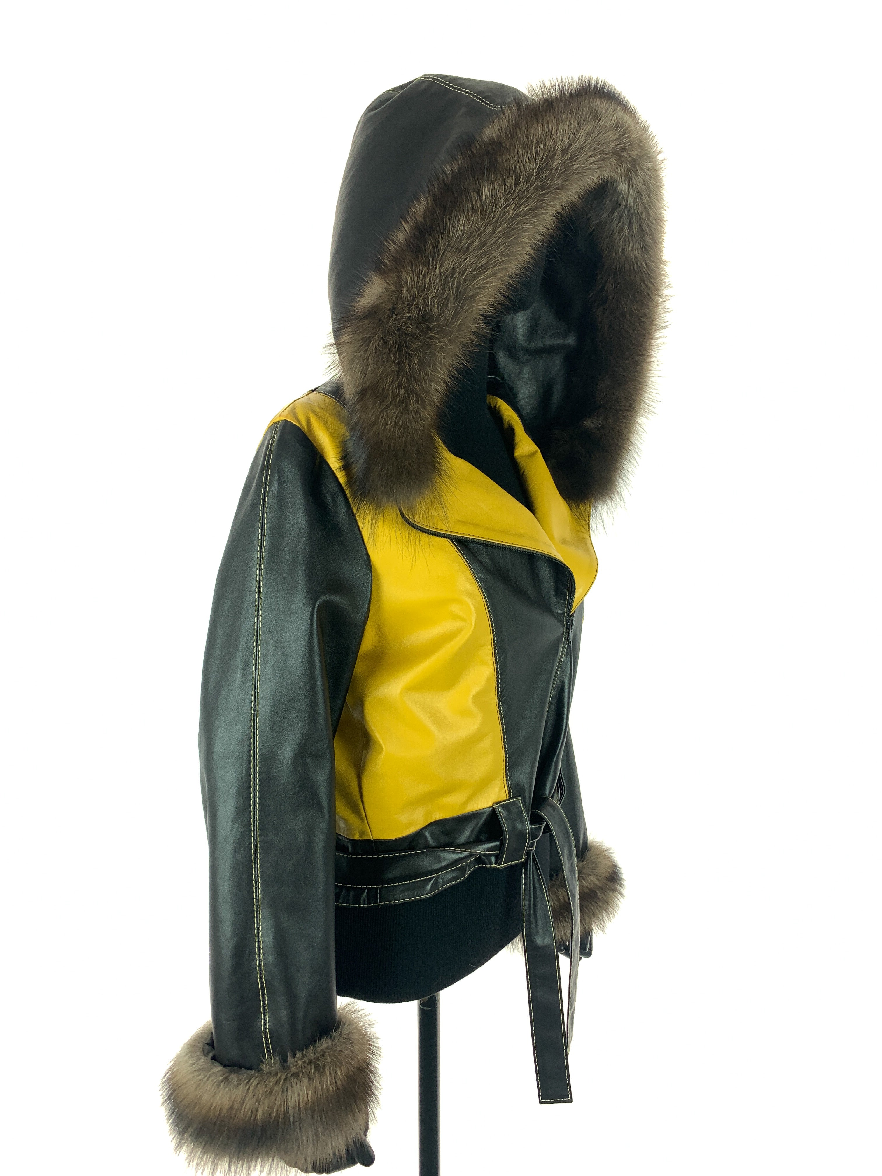 two-tone-yellow-with-hood-00026.jpg