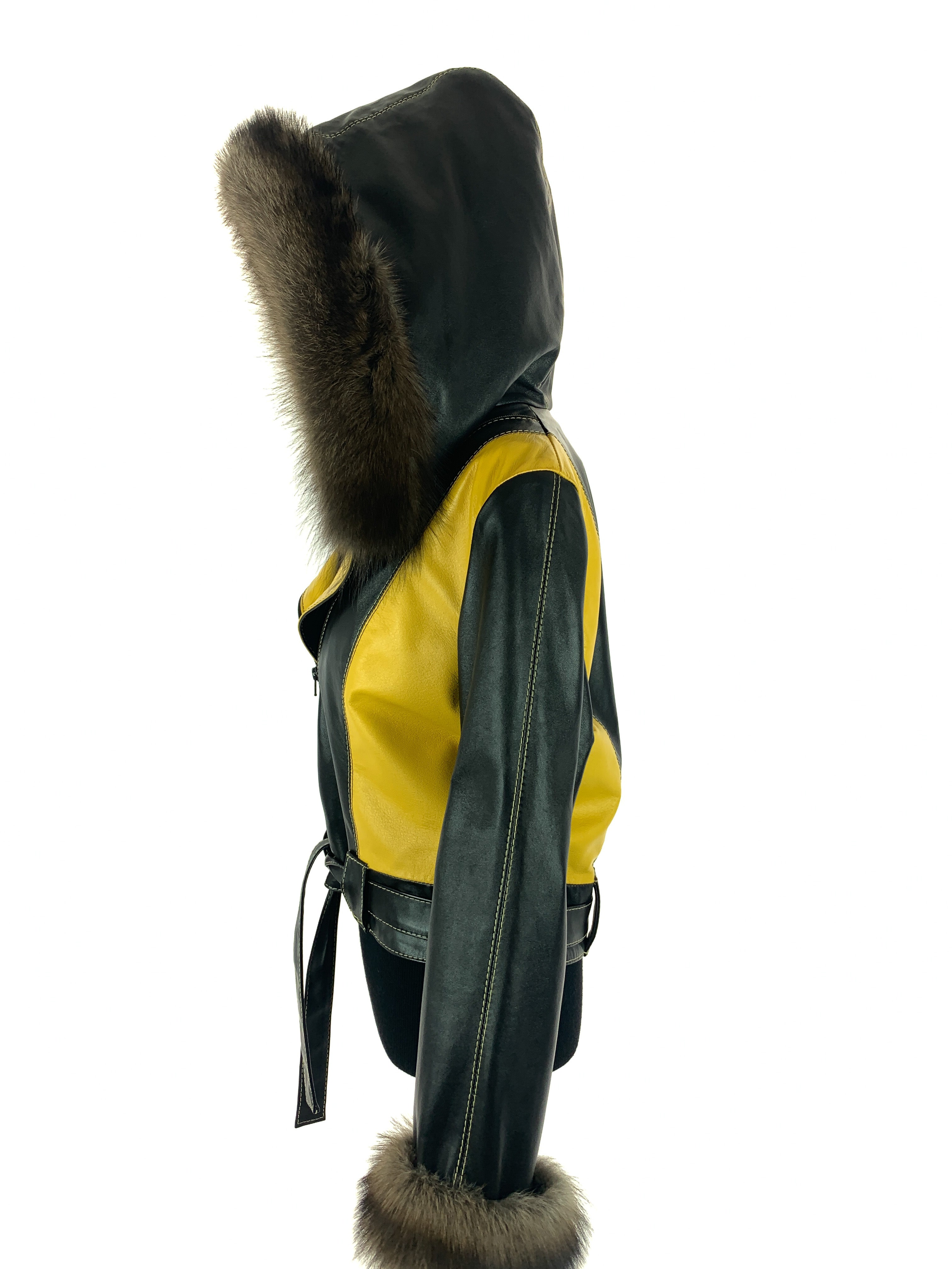 two-tone-yellow-with-hood-00106.jpg