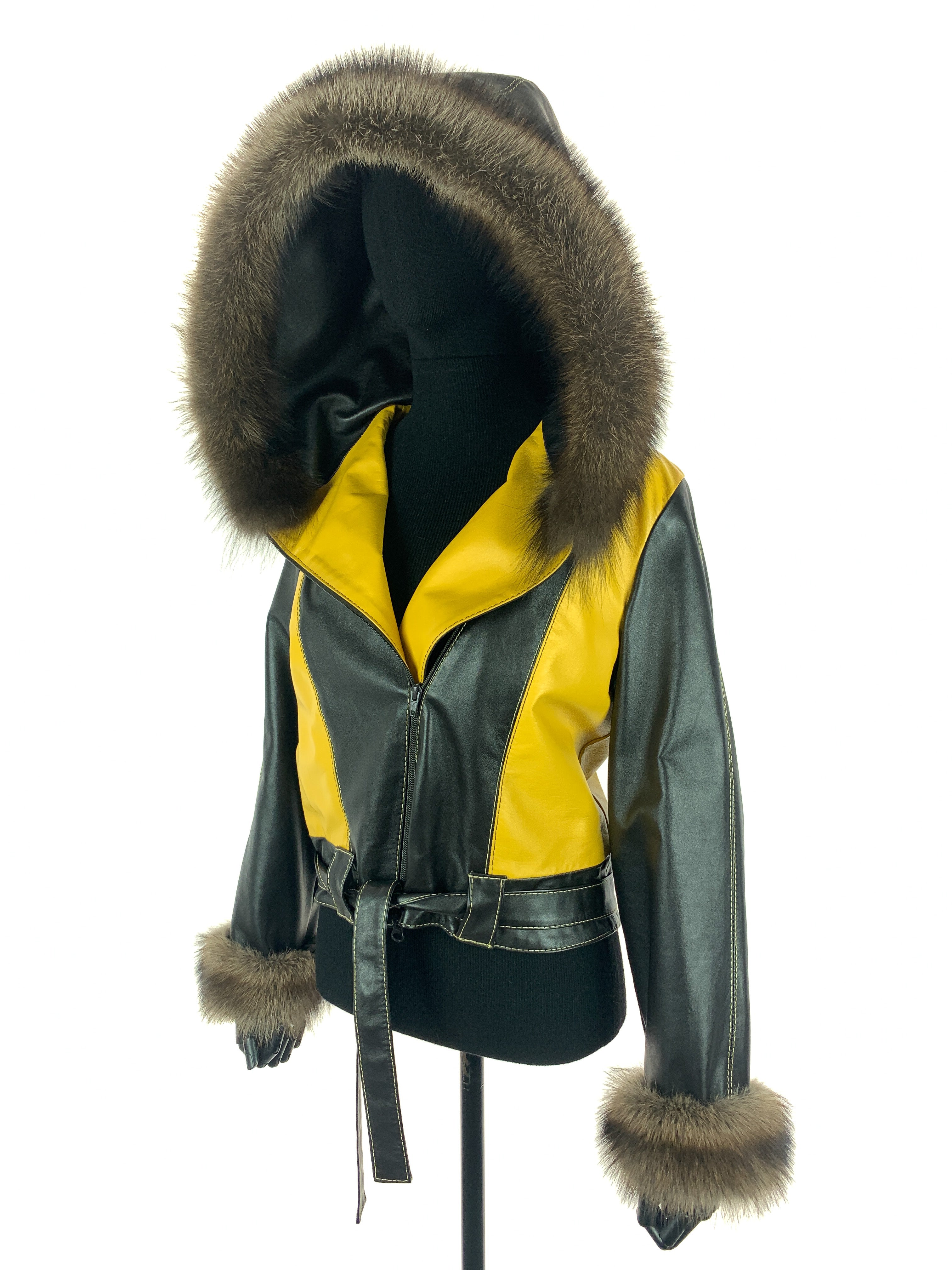 two-tone-yellow-with-hood-00126.jpg