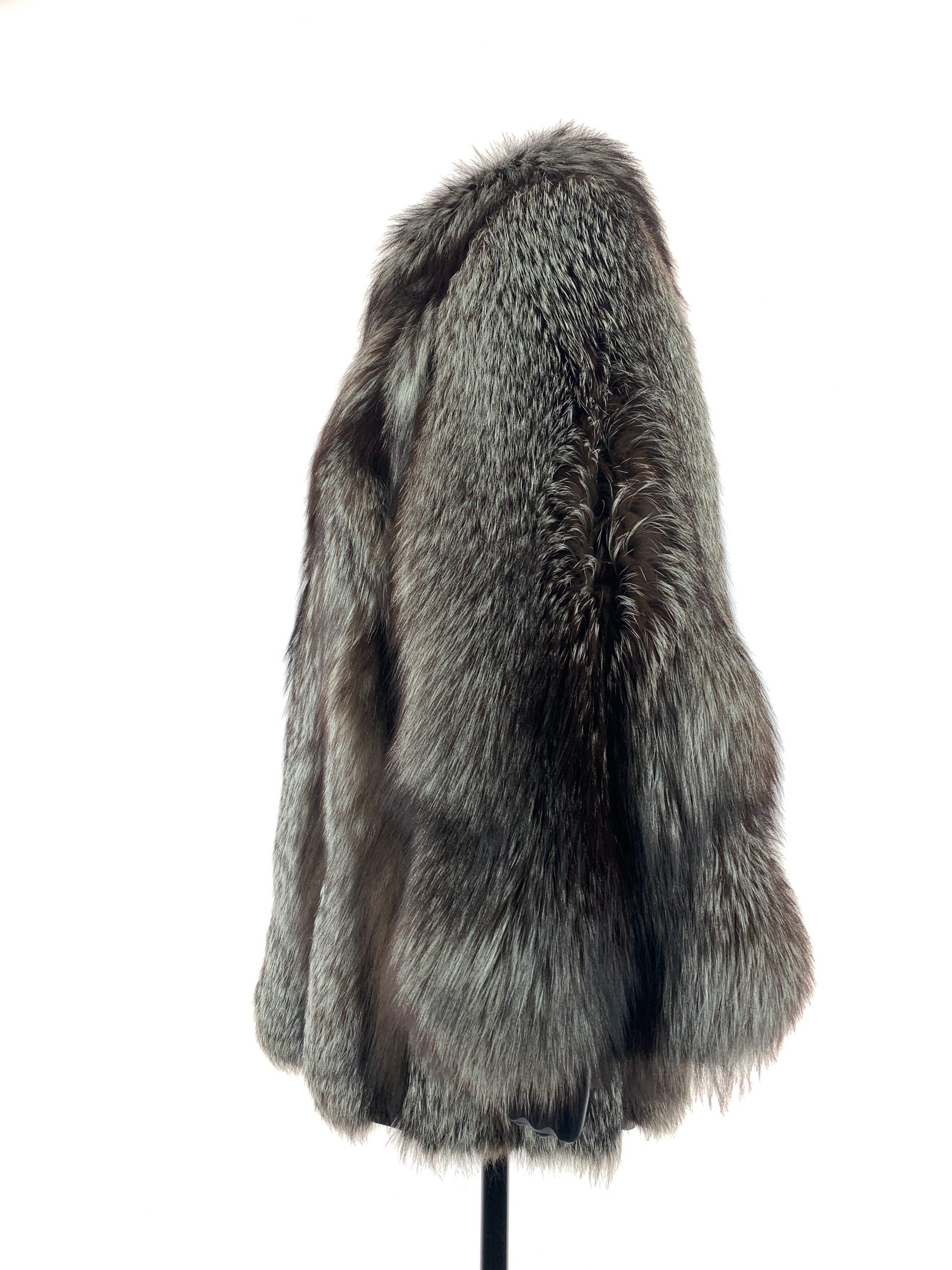 Silver fox jacket leather insert under arm of body & sleeve