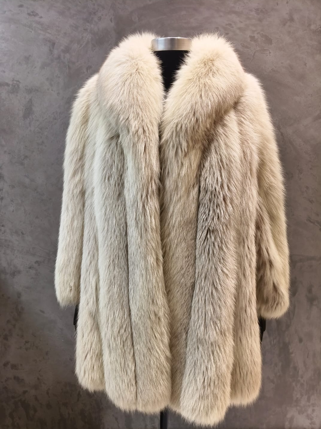 # 14224.1 Ivory Fox Long Jacket