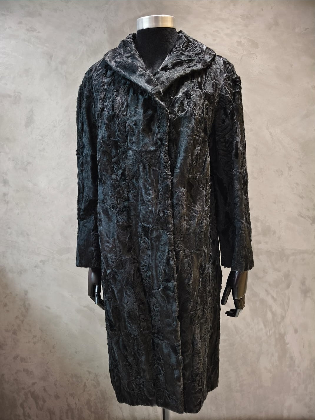 # 14258.1 Black Swakara Portion Coat With Roll Collar