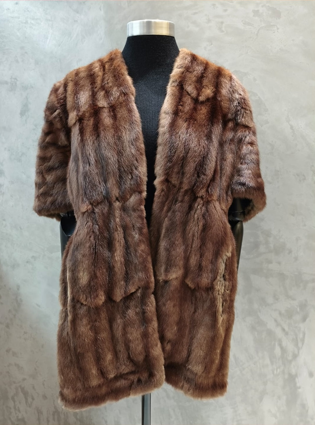 #14369.1 Nutmeg Brown With Dark Centre Russian Squirrel Stole