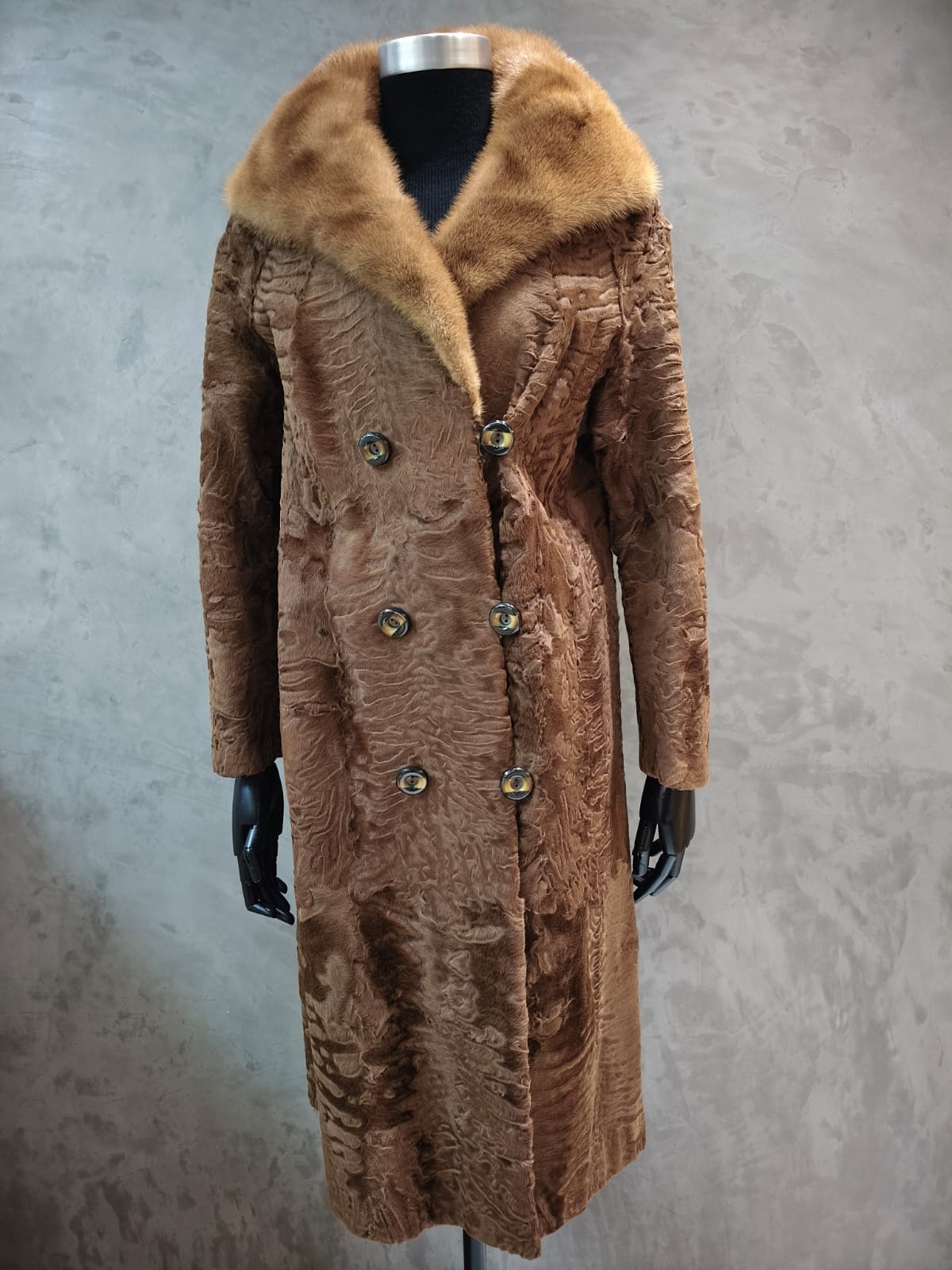 # 14204.1 Fawn Swakara Car Coat With Pastel Mink Wide Point Collar