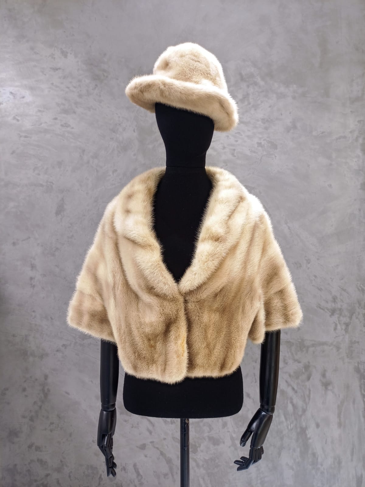 #13800 Azurine Mink Bolero with Matching Hat & Loose Notch Colla