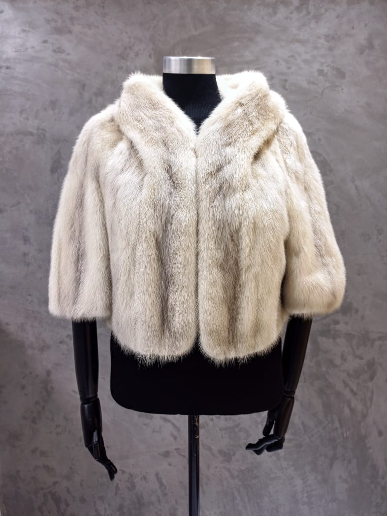 CPT 18222.1 Azurine Mink Bolero