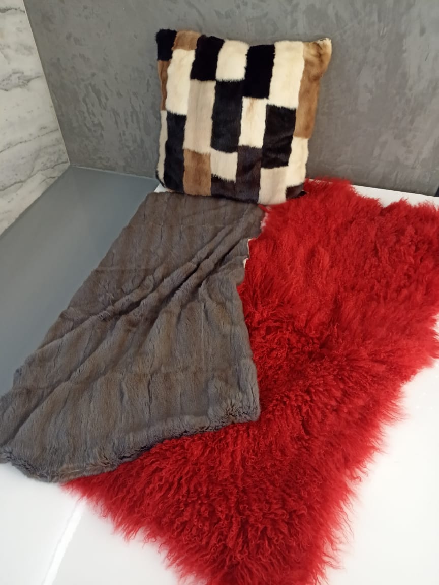#12705.6 Red Tibetan Lamb Throw