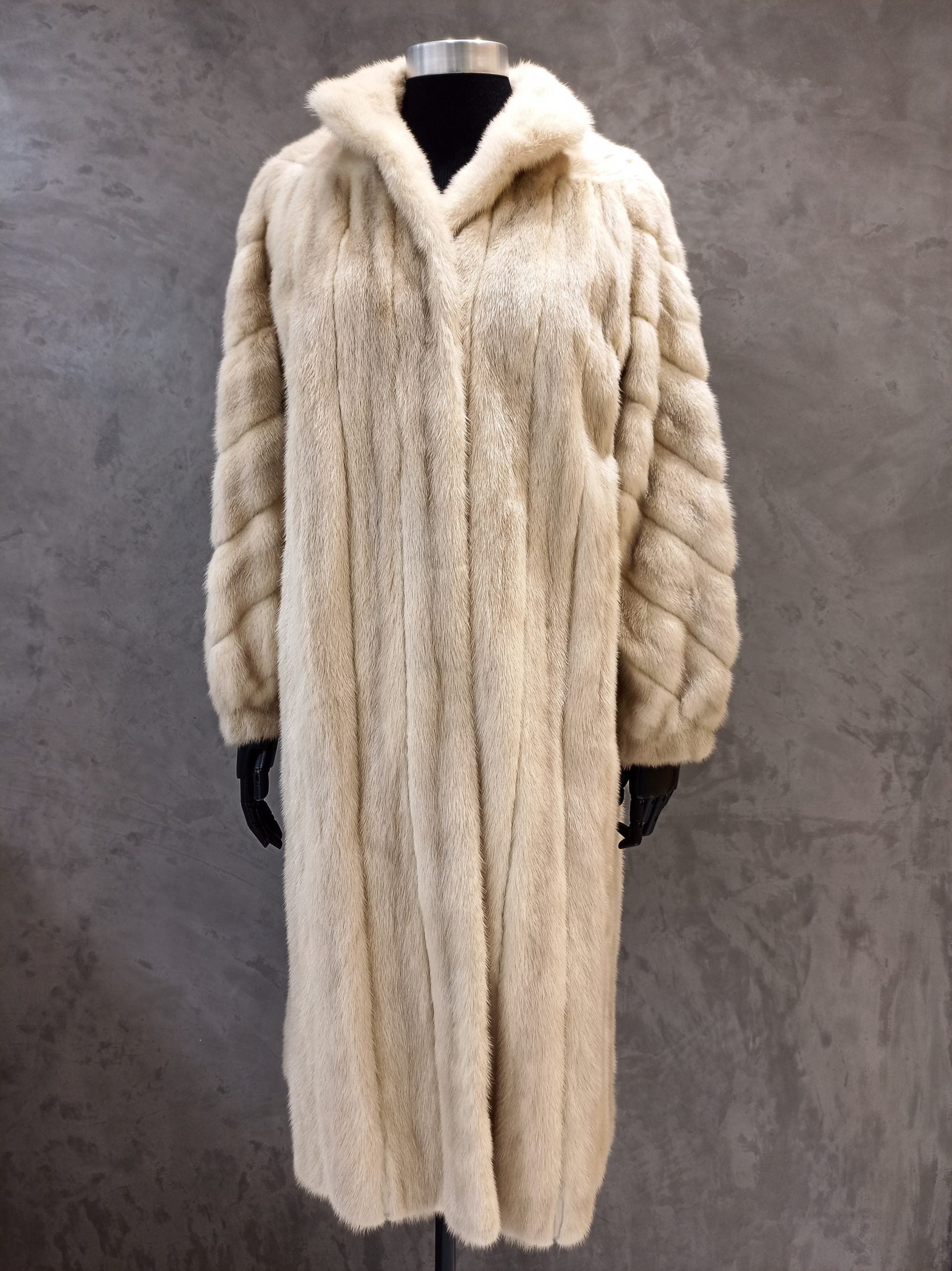 julius fur coat 847COM1-F size1