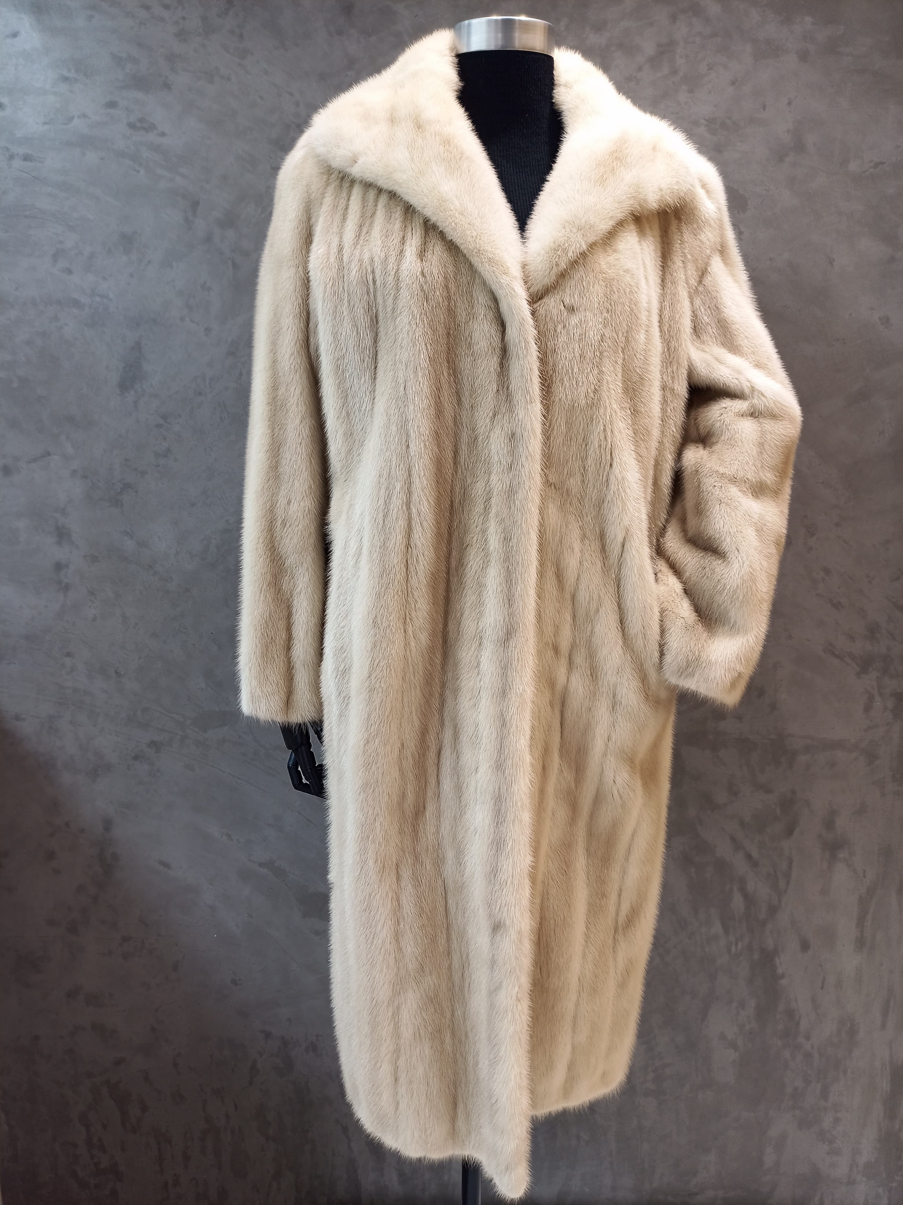 #14020 Tourmaline Mink Coat