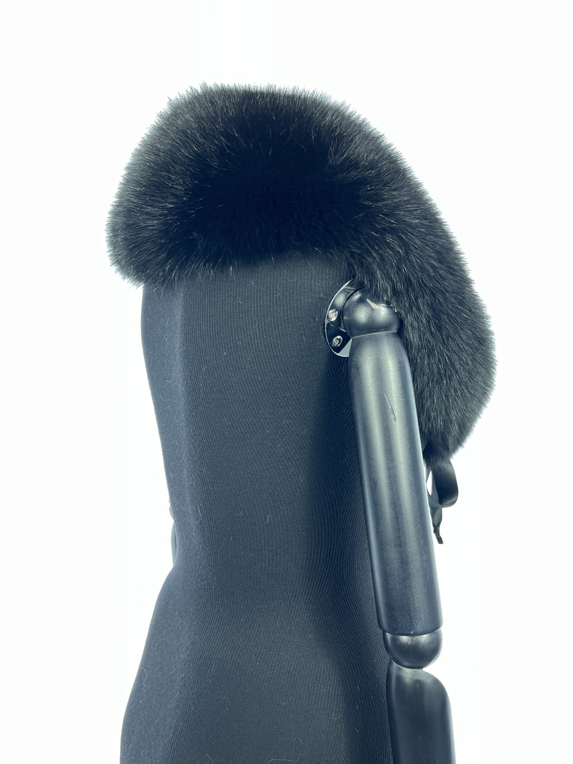 Black Dyed Loose Collar With Ribbon Detail