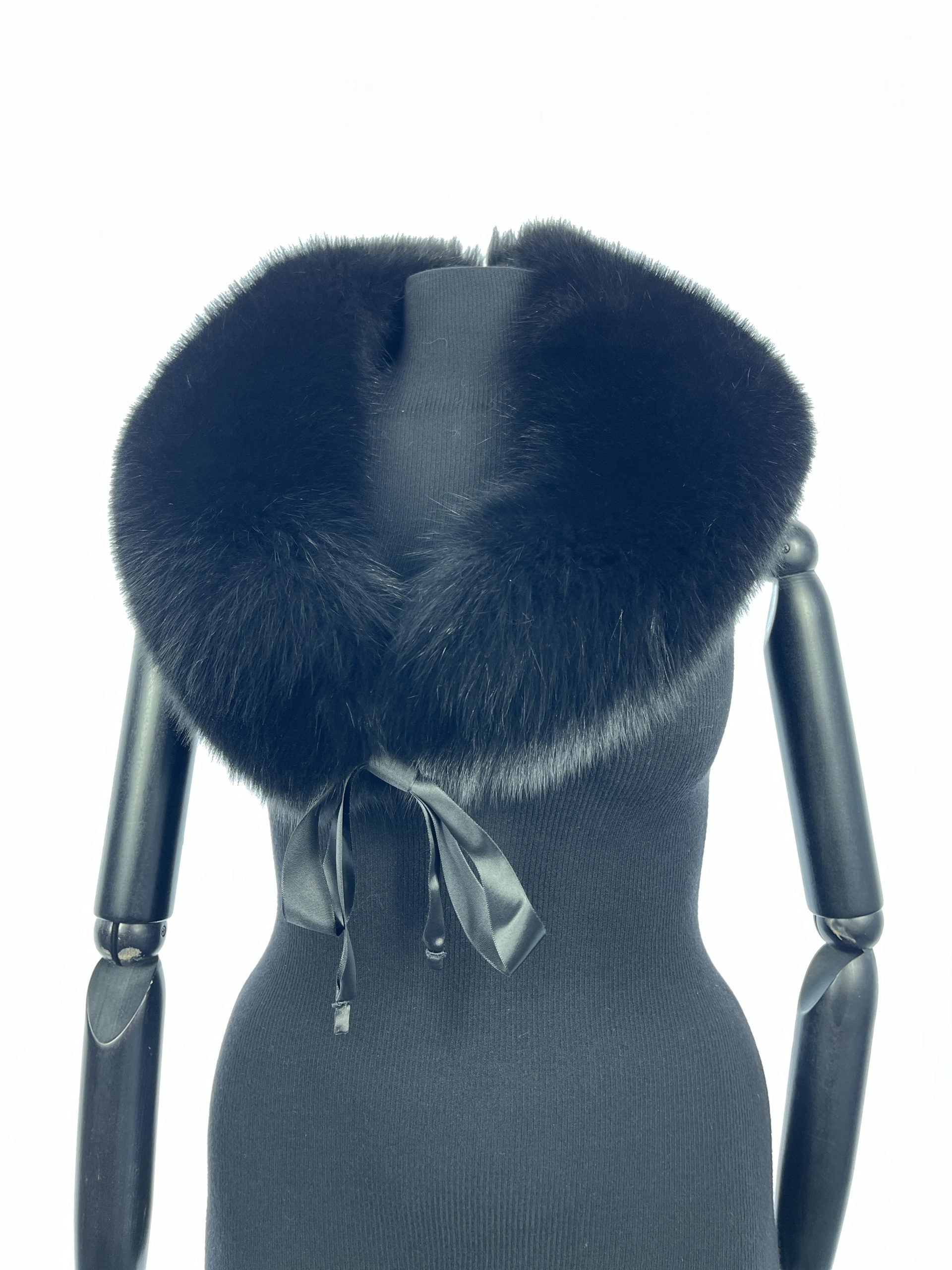 Black Dyed Loose Collar With Ribbon Detail