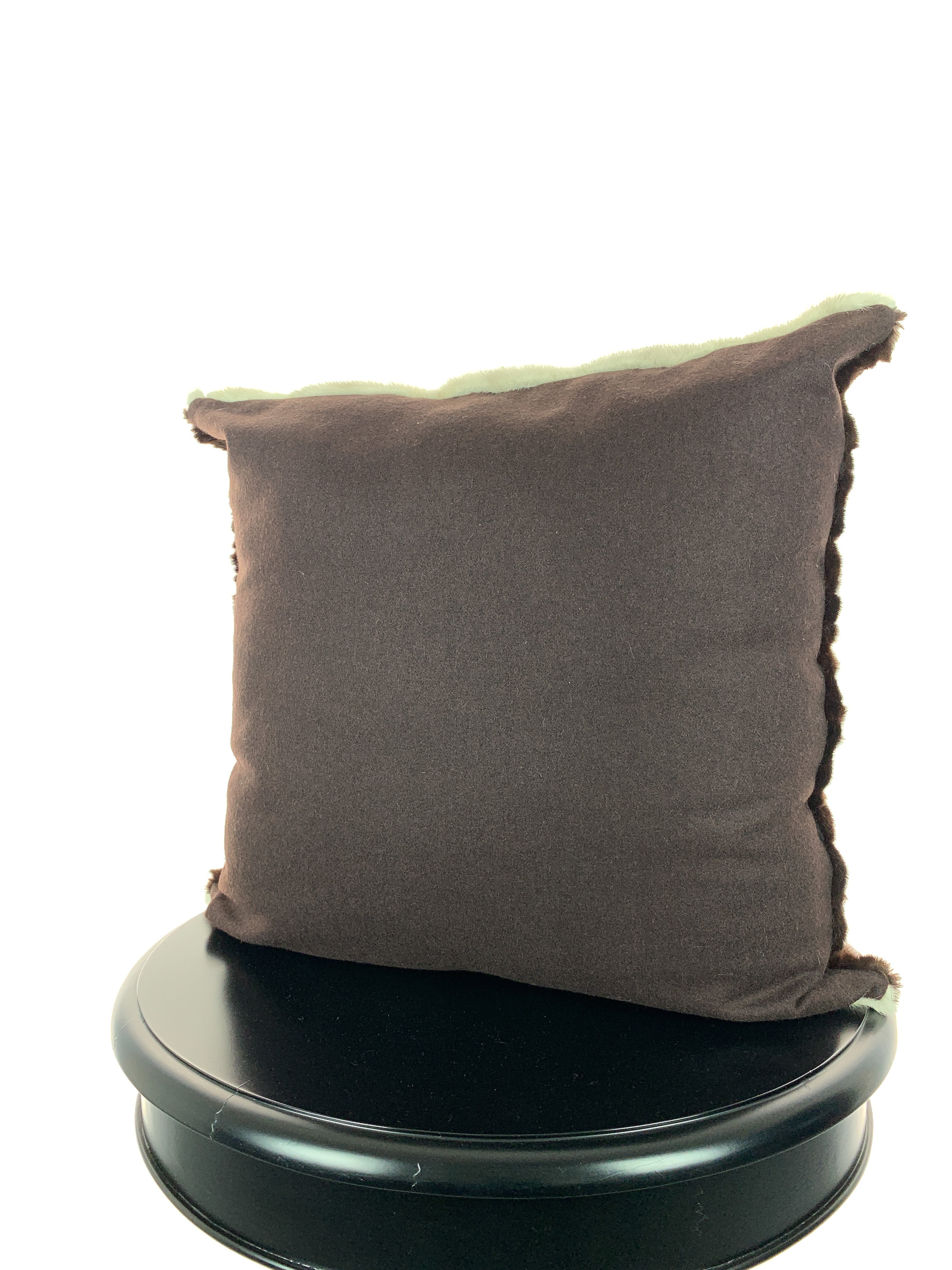 pillow-two-00061.jpg