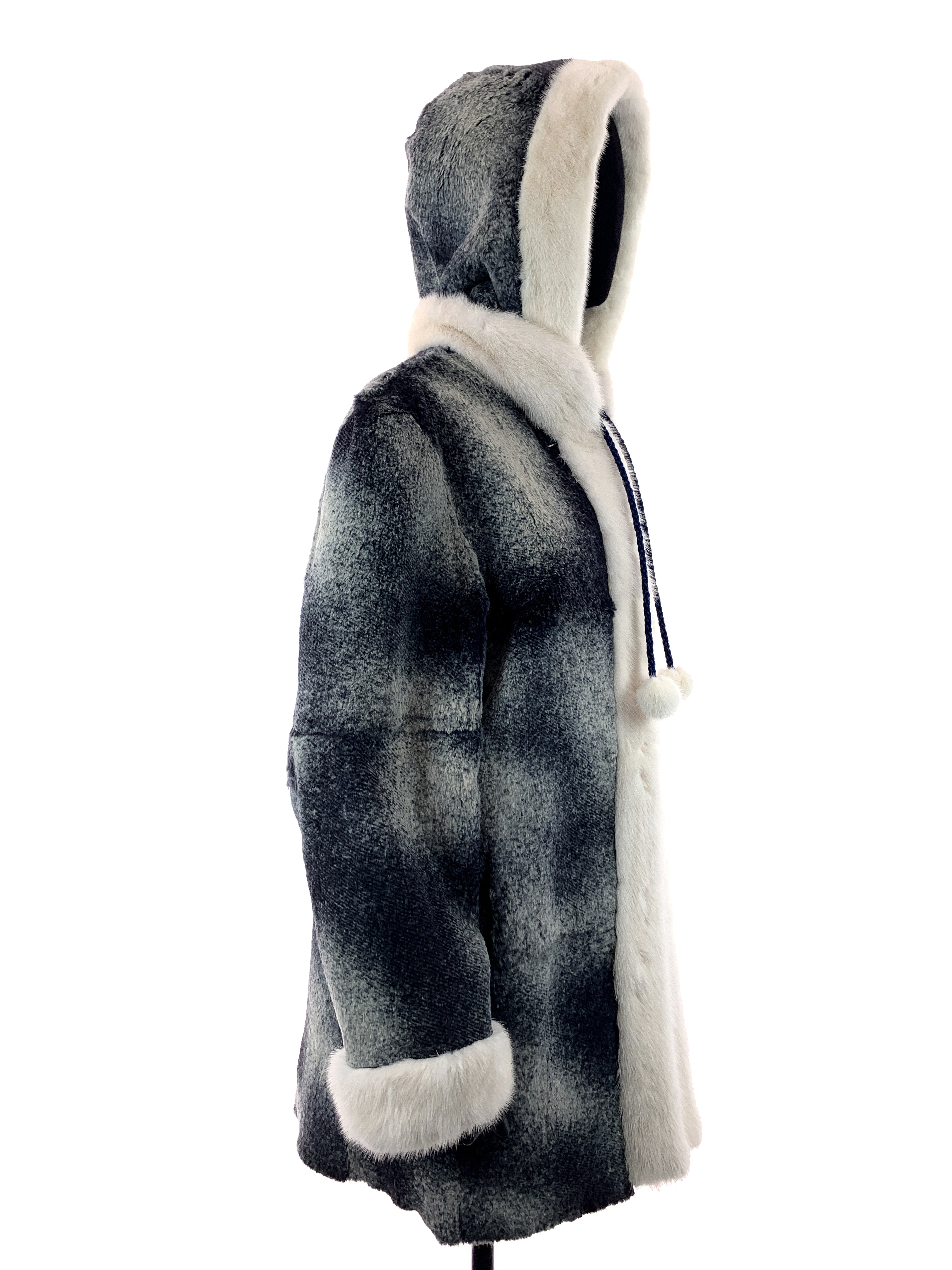 sheared-coney-side-two-with-hood-00027.jpg